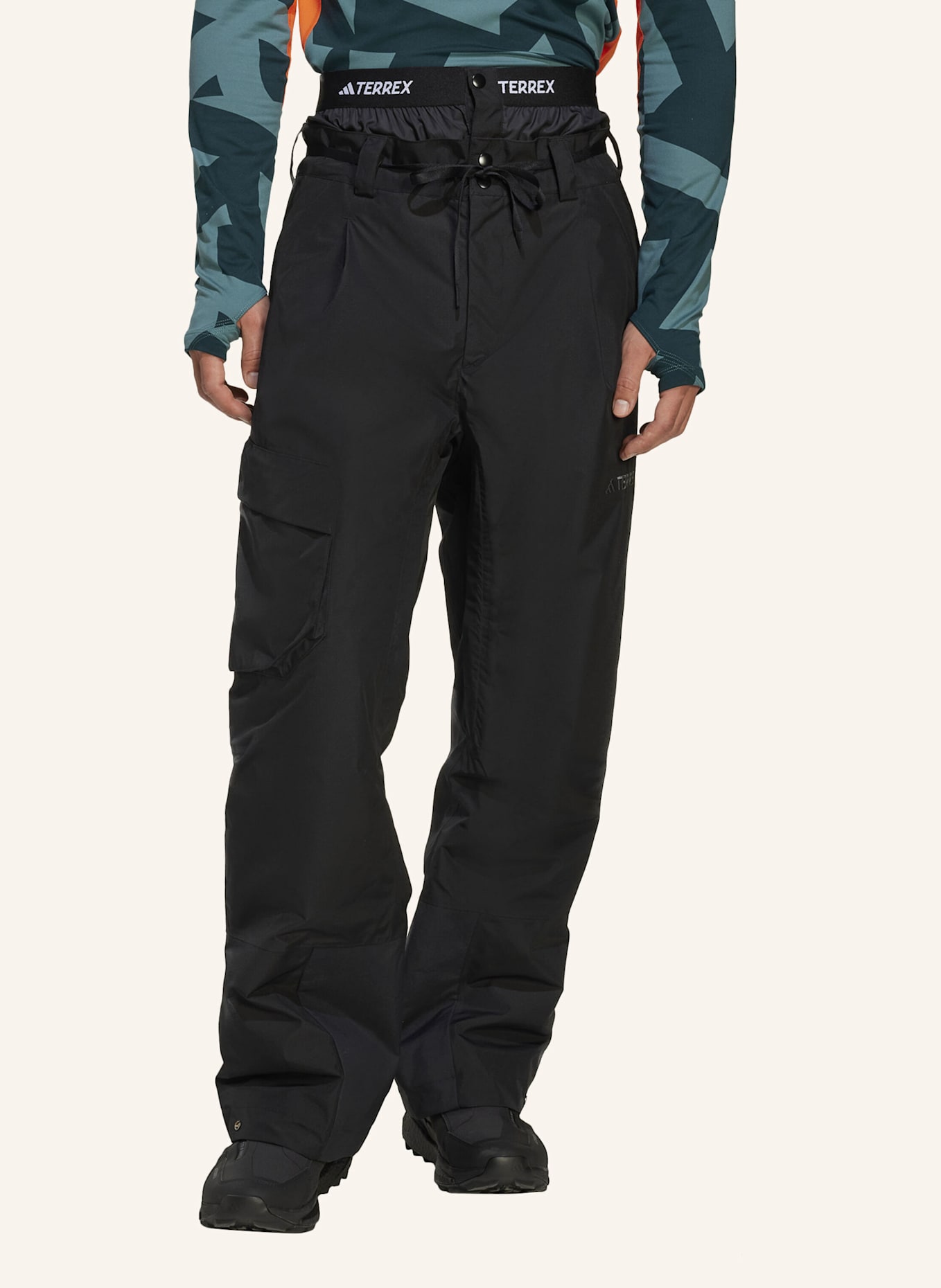 adidas TERREX TERREX XPLORIC 2 LAYER ISOLIERTE CLIMAPROOF HOSE: SCHWARZ