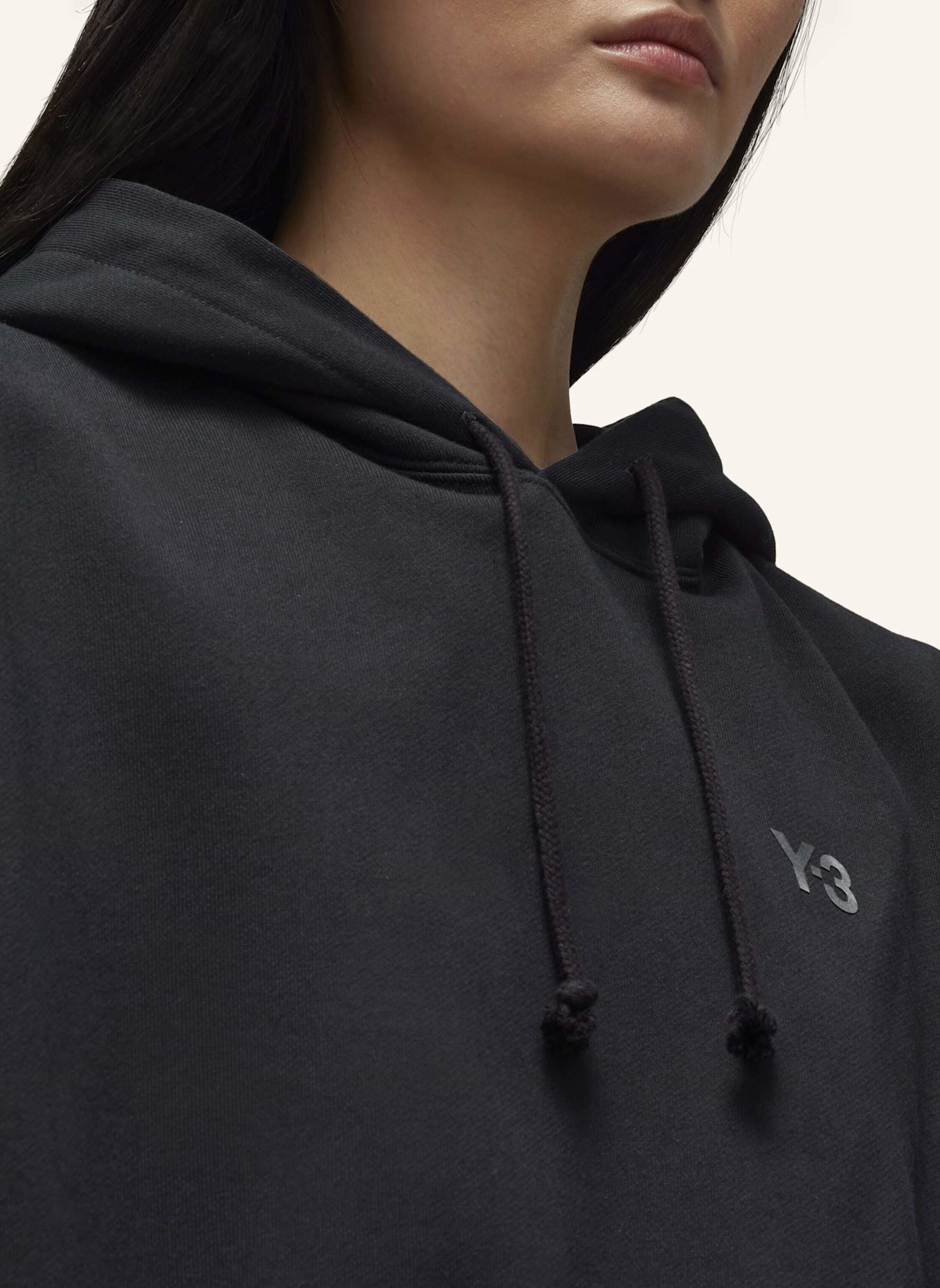 Y-3 Y-3 ANGERAUTES FROTTEE KASTIGE KAPUZENJACKE: SCHWARZ