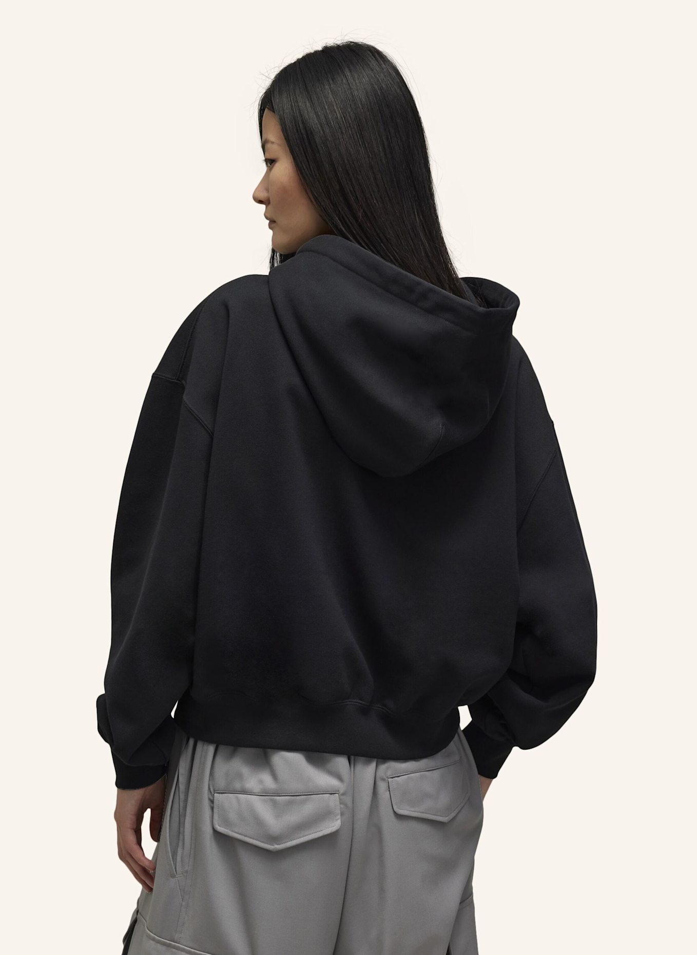 Y-3 Y-3 ANGERAUTES FROTTEE KASTIGE KAPUZENJACKE: SCHWARZ