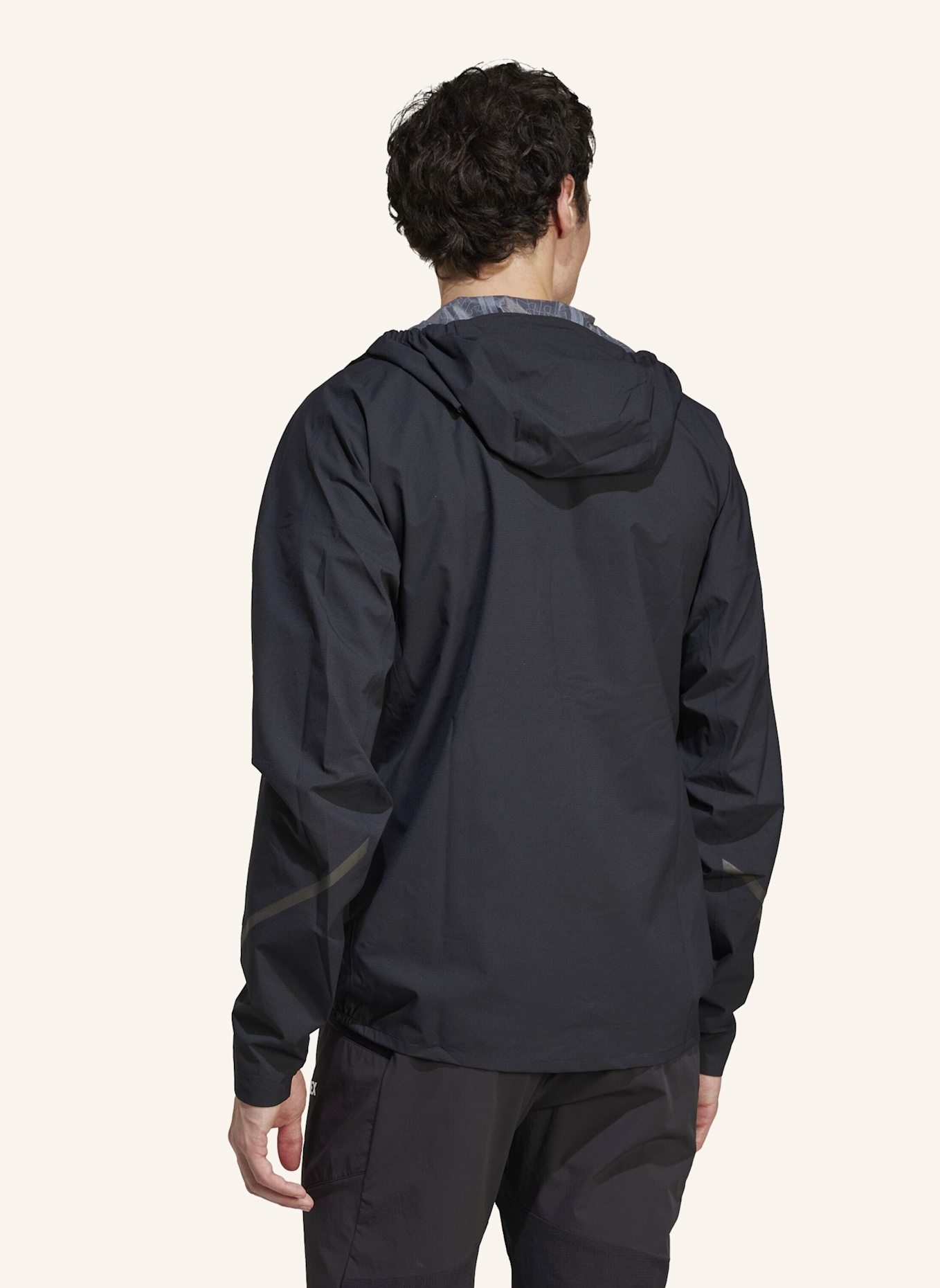 adidas TERREX TERREX XPERIOR 2.5 LAYER LIGHT CLIMAPROOF JACKE: SCHWARZ
