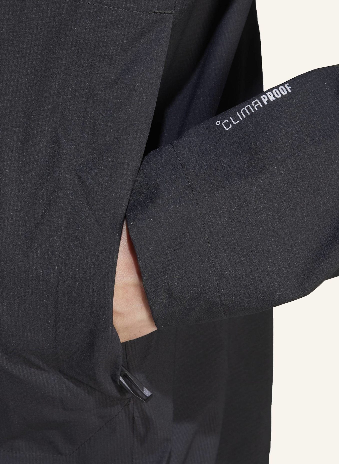 adidas TERREX TERREX XPERIOR 2.5 LAYER LIGHT CLIMAPROOF JACKE: SCHWARZ