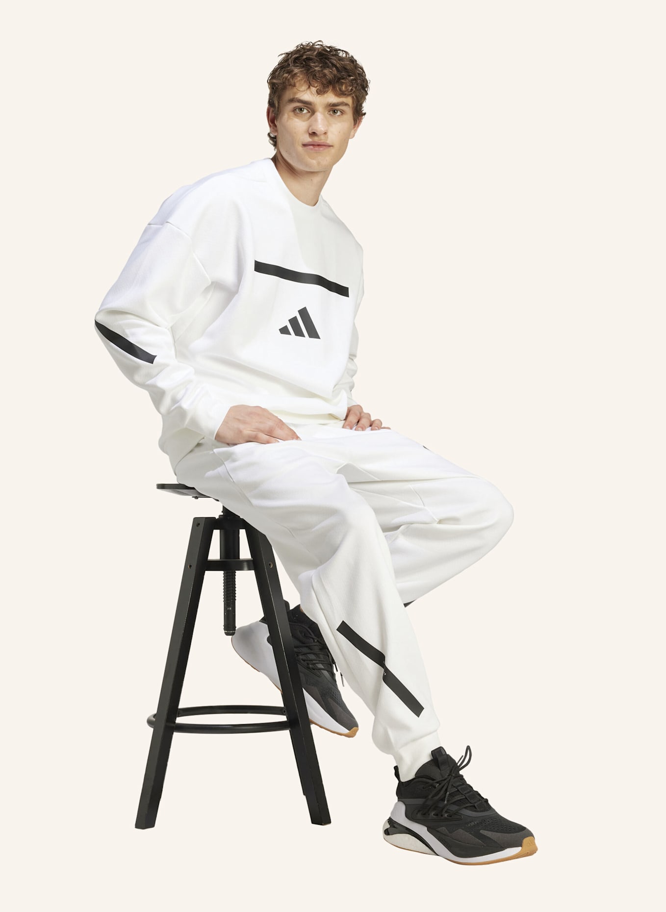 adidas NEW ADIDAS Z.N.E. SWEATSHIRT: WEISS