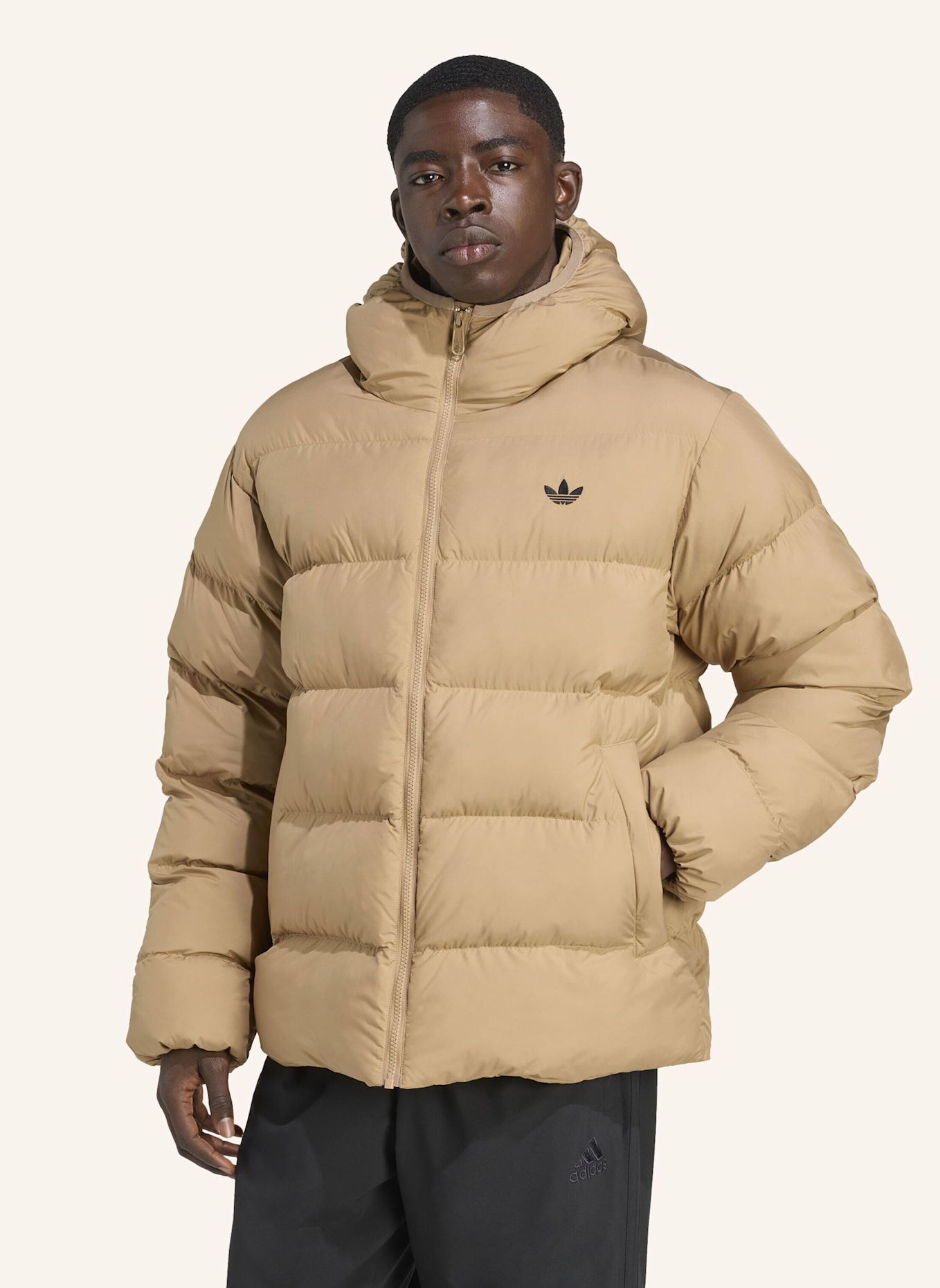 adidas Originals TONAL HOODED PUFFER JACKE: BRAUN