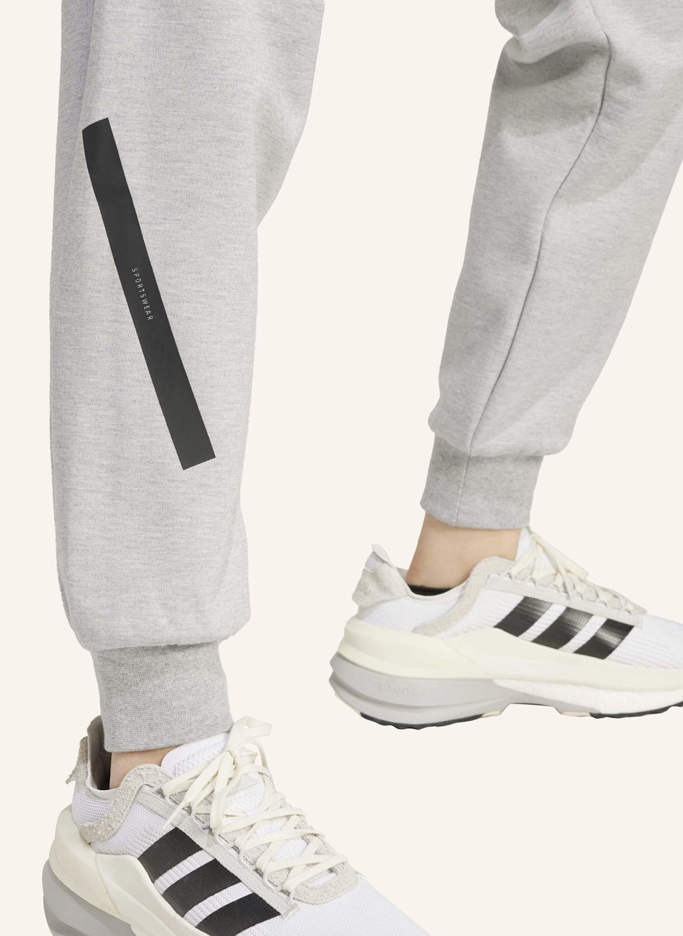 adidas Sweatpants Z.N.E.: GRAU
