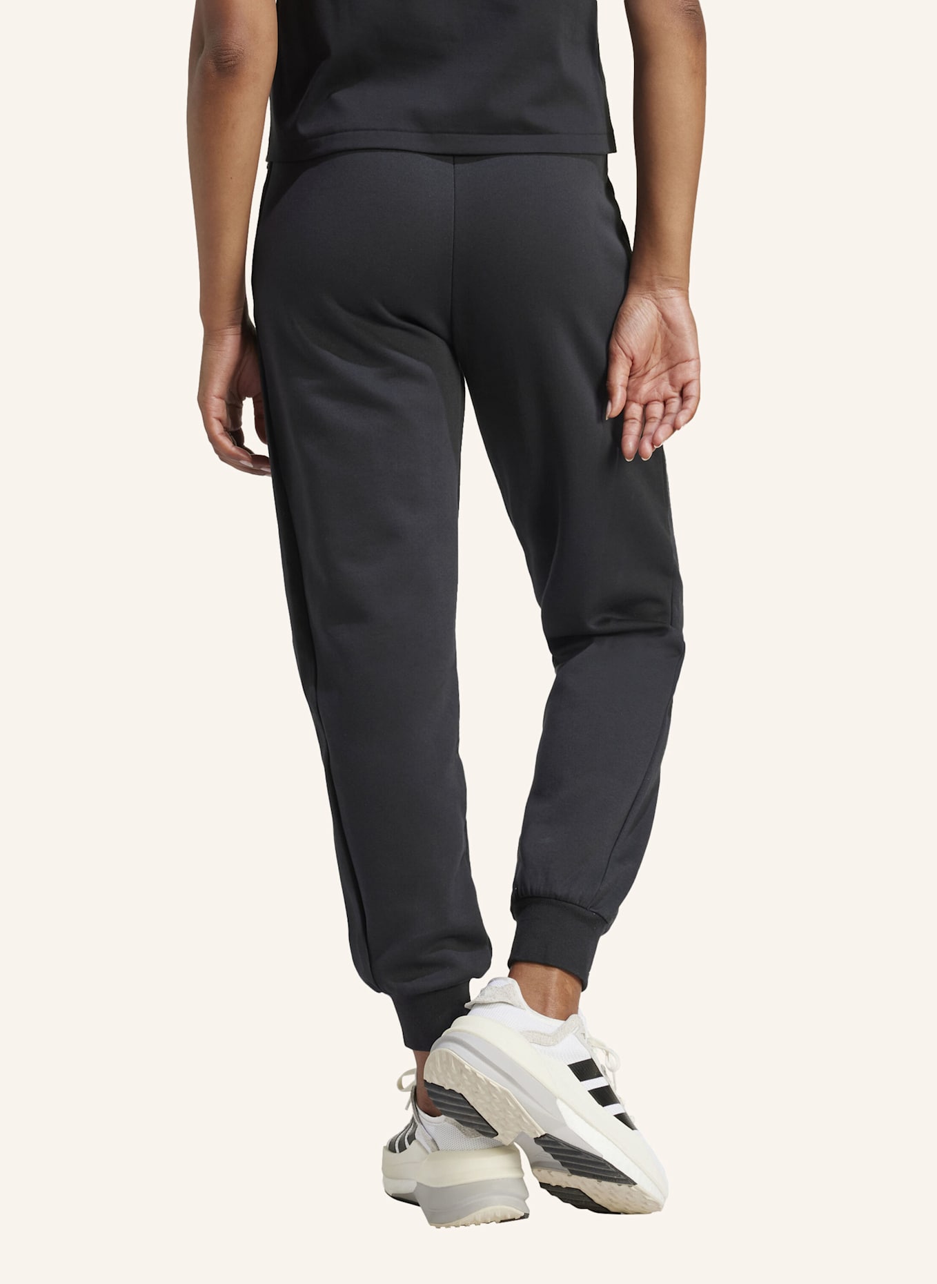 adidas Sweatpants Z.N.E.: SCHWARZ