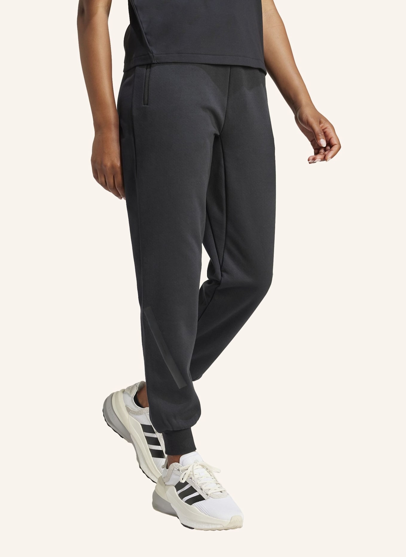 adidas Sweatpants Z.N.E.: SCHWARZ