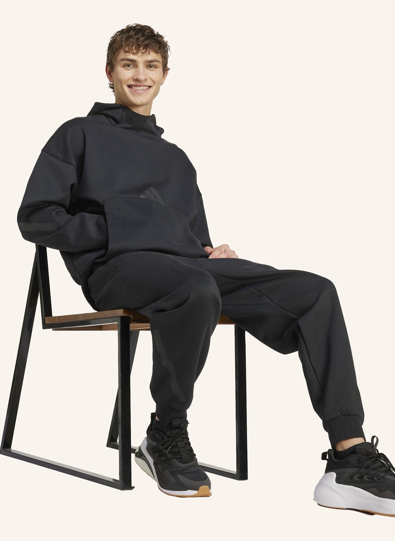 adidas Sweatpants Z.N.E.: SCHWARZ