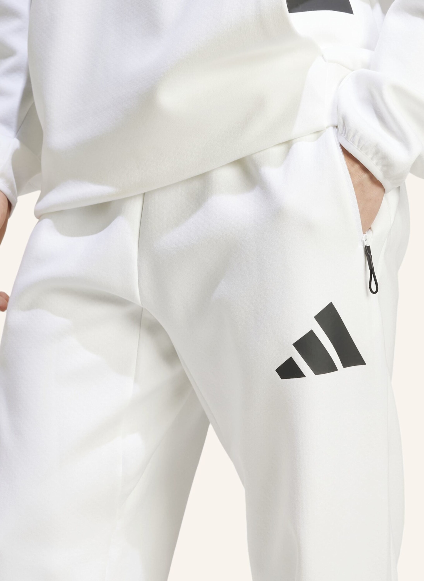 adidas Sweatpants Z.N.E.: WEISS