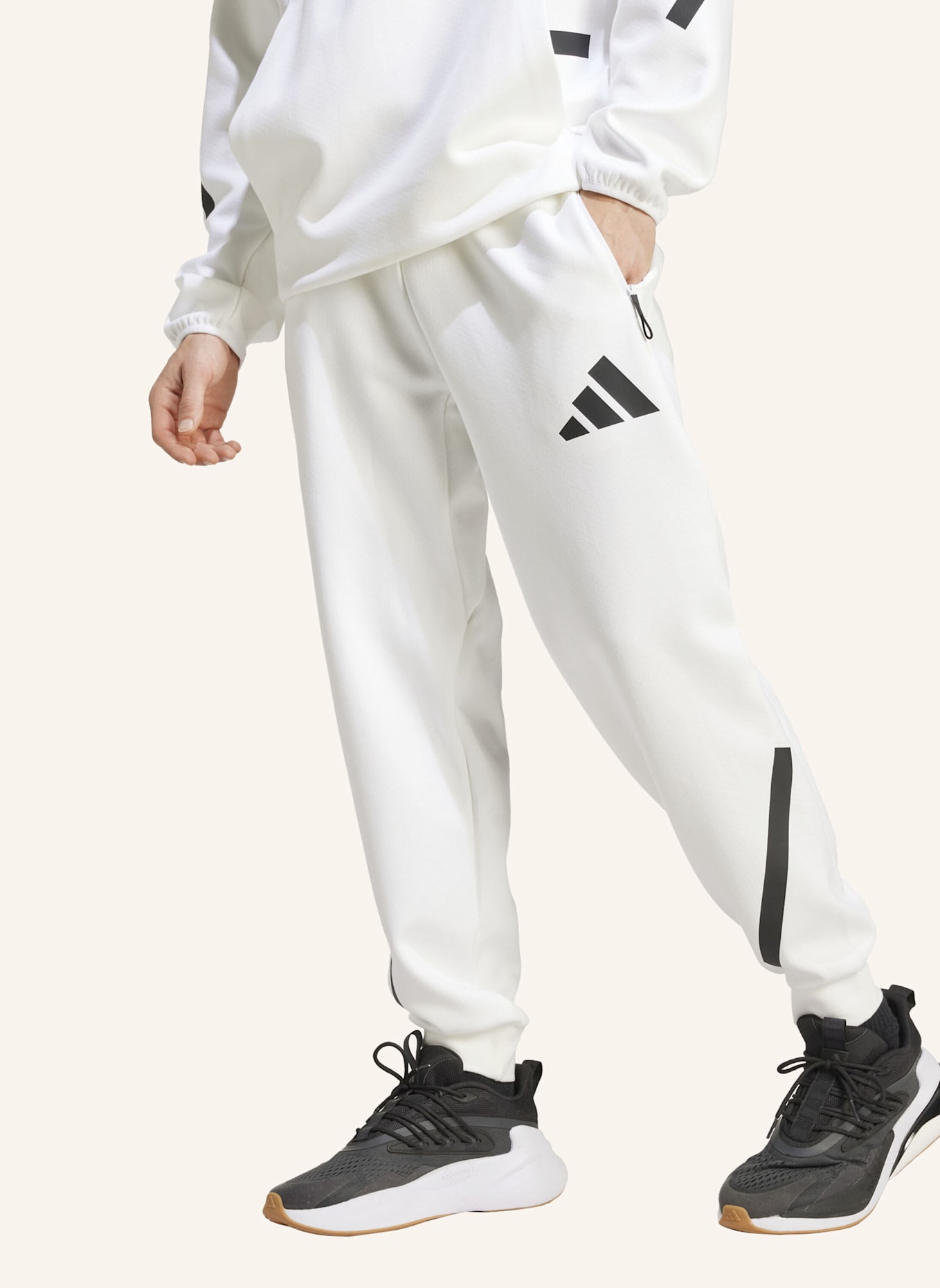 adidas Sweatpants Z.N.E.: WEISS