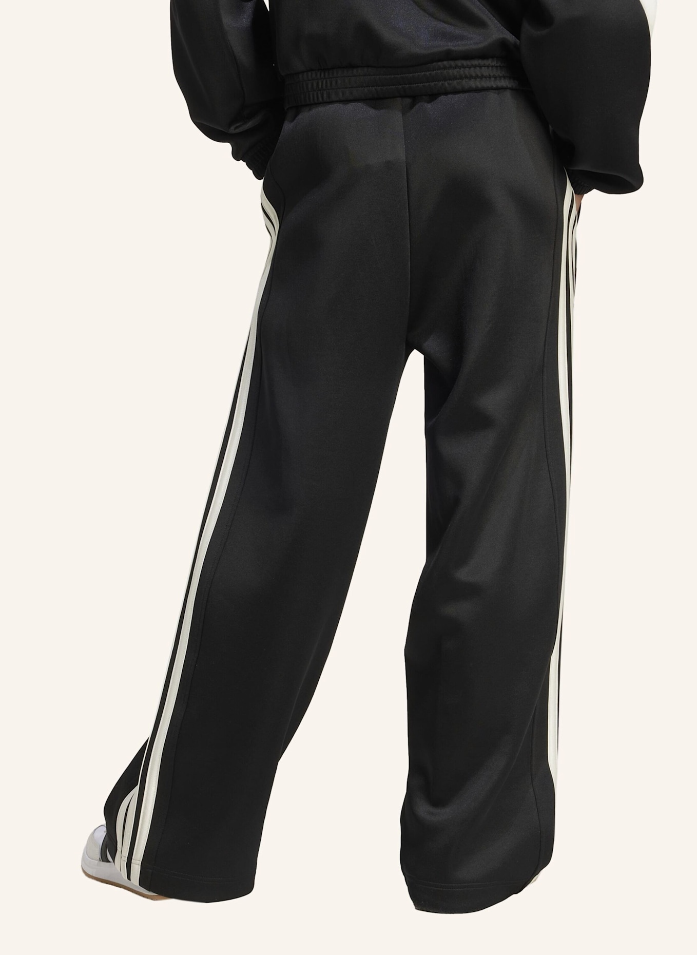 adidas STADIUM 3-STREIFEN TRAININGSHOSE: SCHWARZ/ WEISS