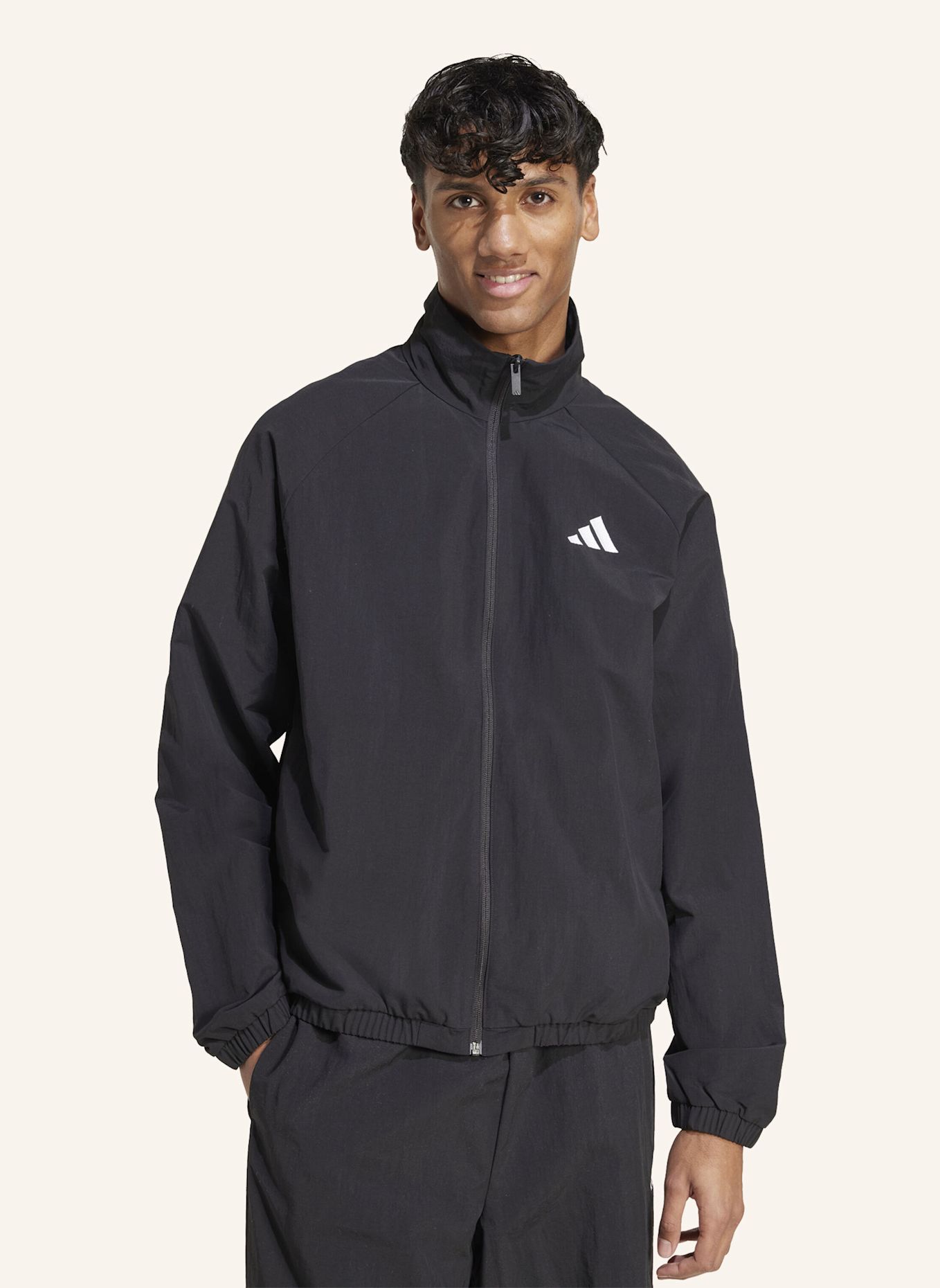 adidas ESSENTIAL WINDBREAKER MIT KLEINEM LOGO: SCHWARZ/ WEISS