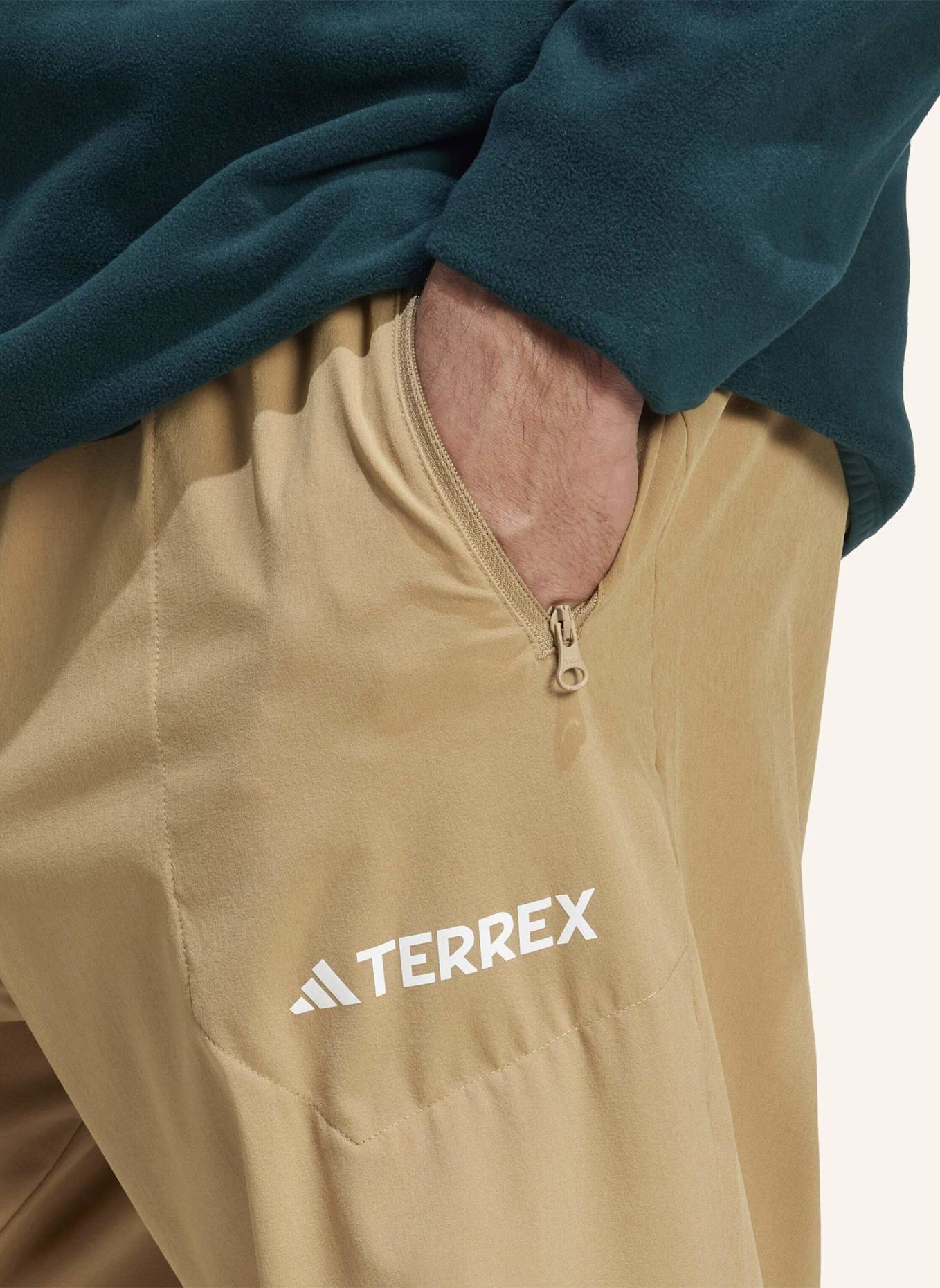 adidas TERREX MULTI ESSENTIALS STRETCH HOSE: BRAUN