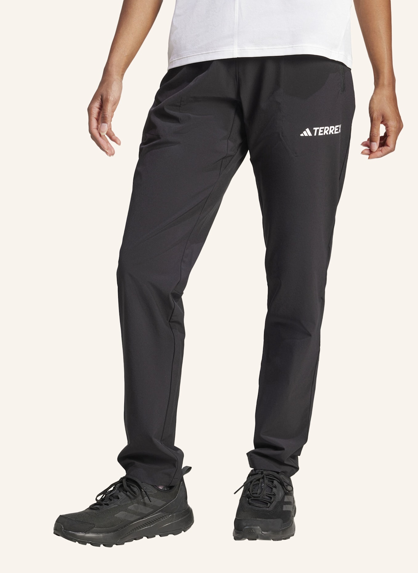 adidas TERREX MULTI ESSENTIALS STRETCH HOSE: SCHWARZ