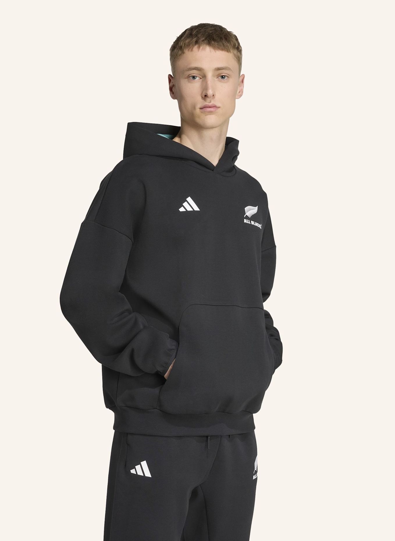 adidas ALL BLACKS PRÄSENTATIONSJACKE: SCHWARZ