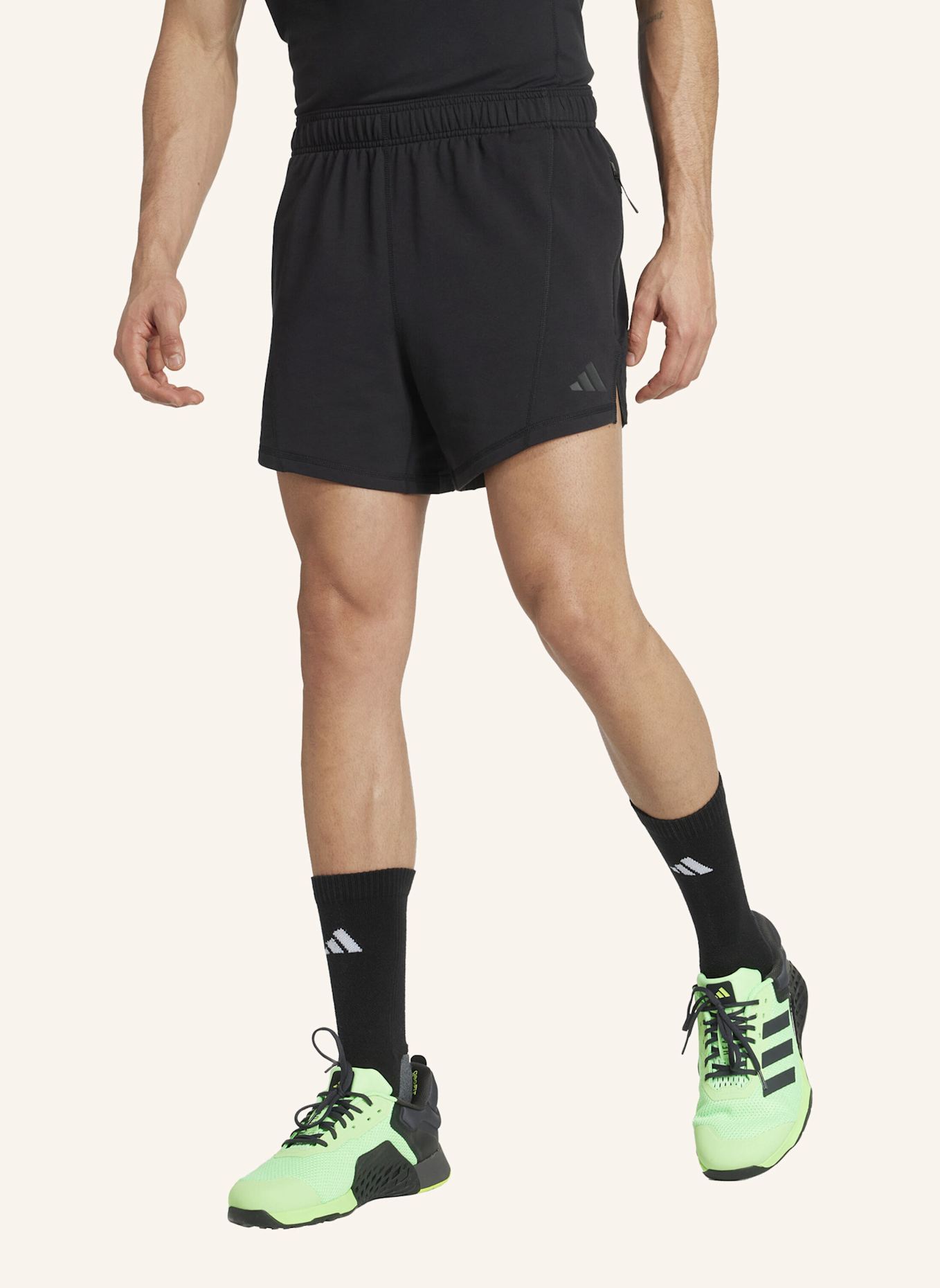 adidas D4T X SHORTS: SCHWARZ