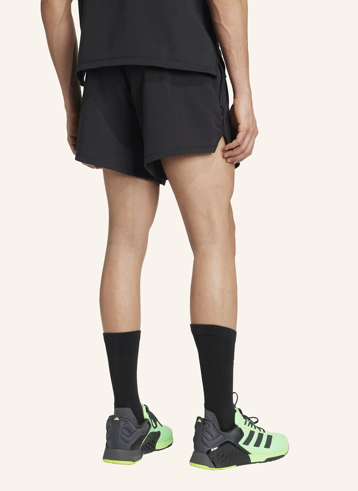 adidas D4T X SHORTS: SCHWARZ