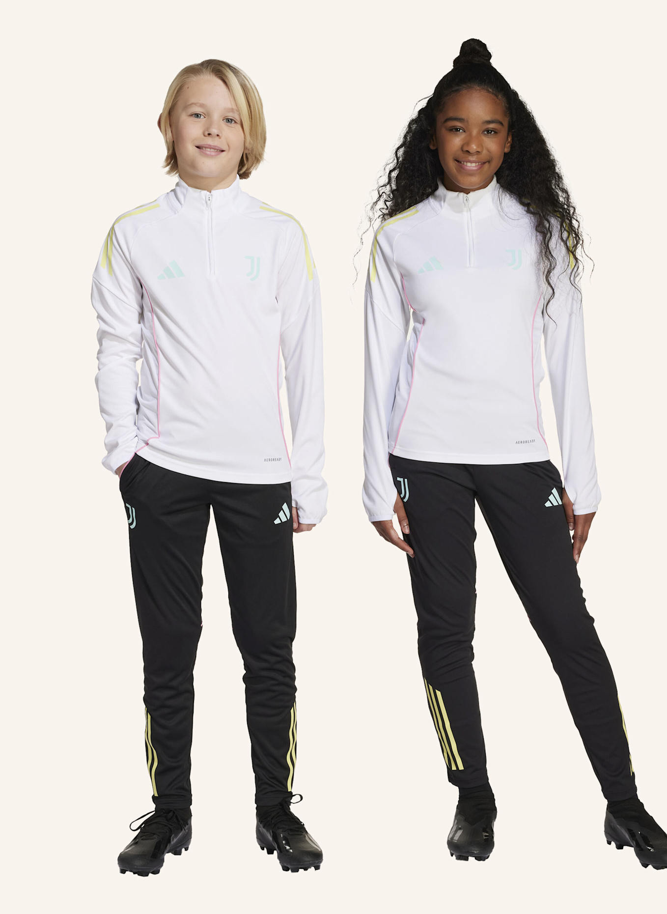 adidas JUVENTUS TURIN TIRO 25 COMPETITION KIDS TRAININGSHOSE: SCHWARZ