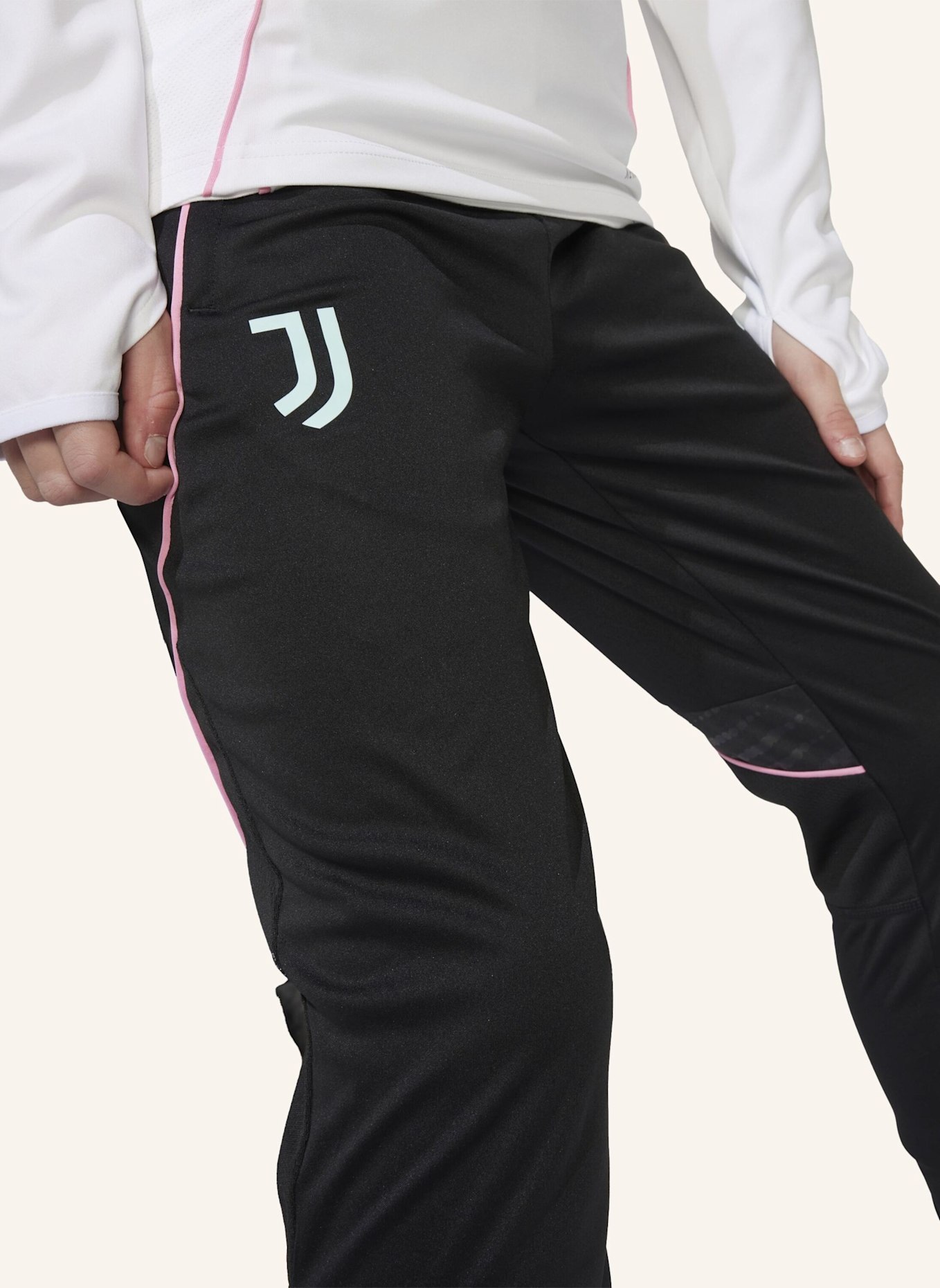 adidas JUVENTUS TURIN TIRO 25 COMPETITION KIDS TRAININGSHOSE: SCHWARZ