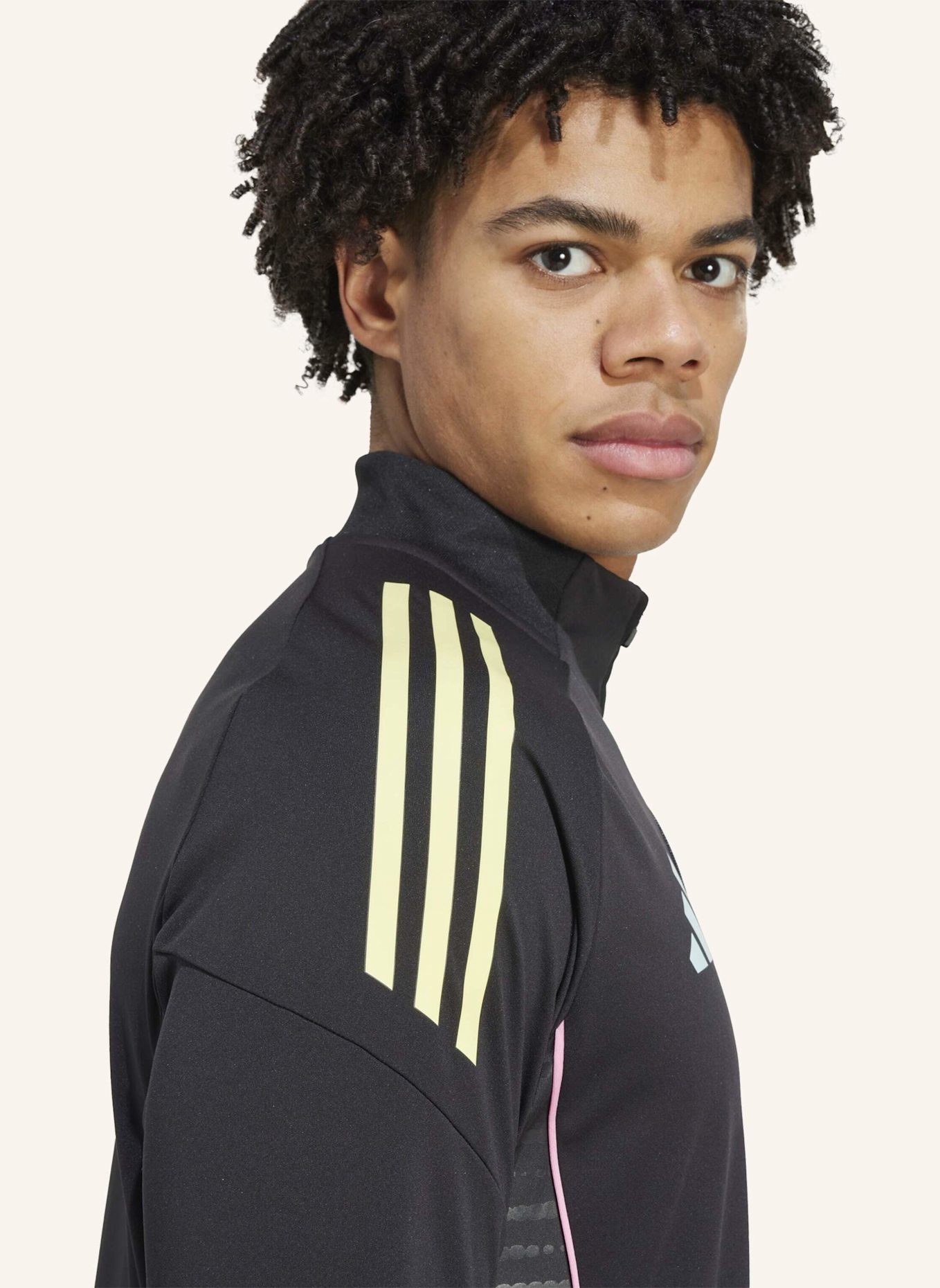 adidas JUVENTUS TURIN TIRO 25 COMPETITION TRAININGSTOP: SCHWARZ