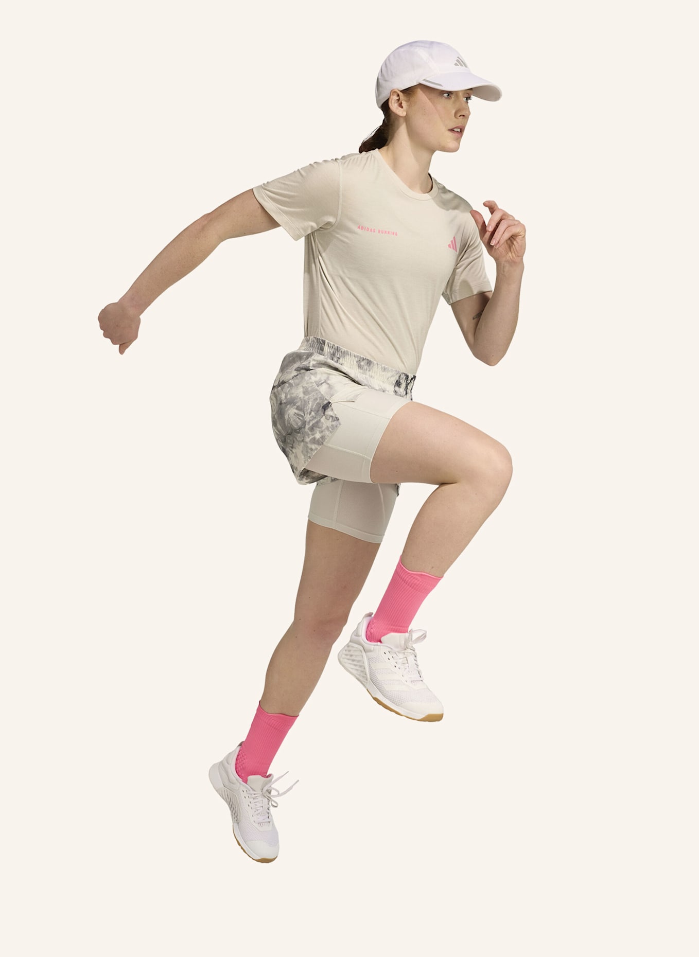 adidas OWN THE RUN SPRAY DYE 2-IN-1 SHORTS: GRAU/ SCHWARZ