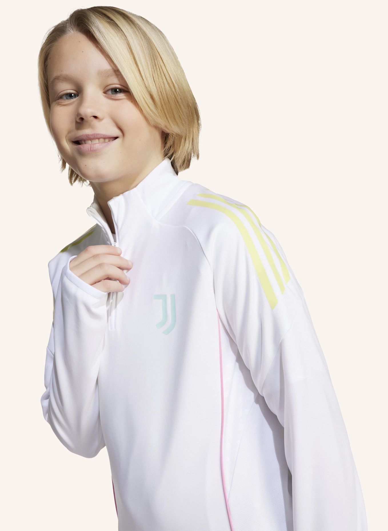 adidas JUVENTUS TURIN TIRO 25 COMPETITION KIDS TRAININGSOBERTEIL: WEISS