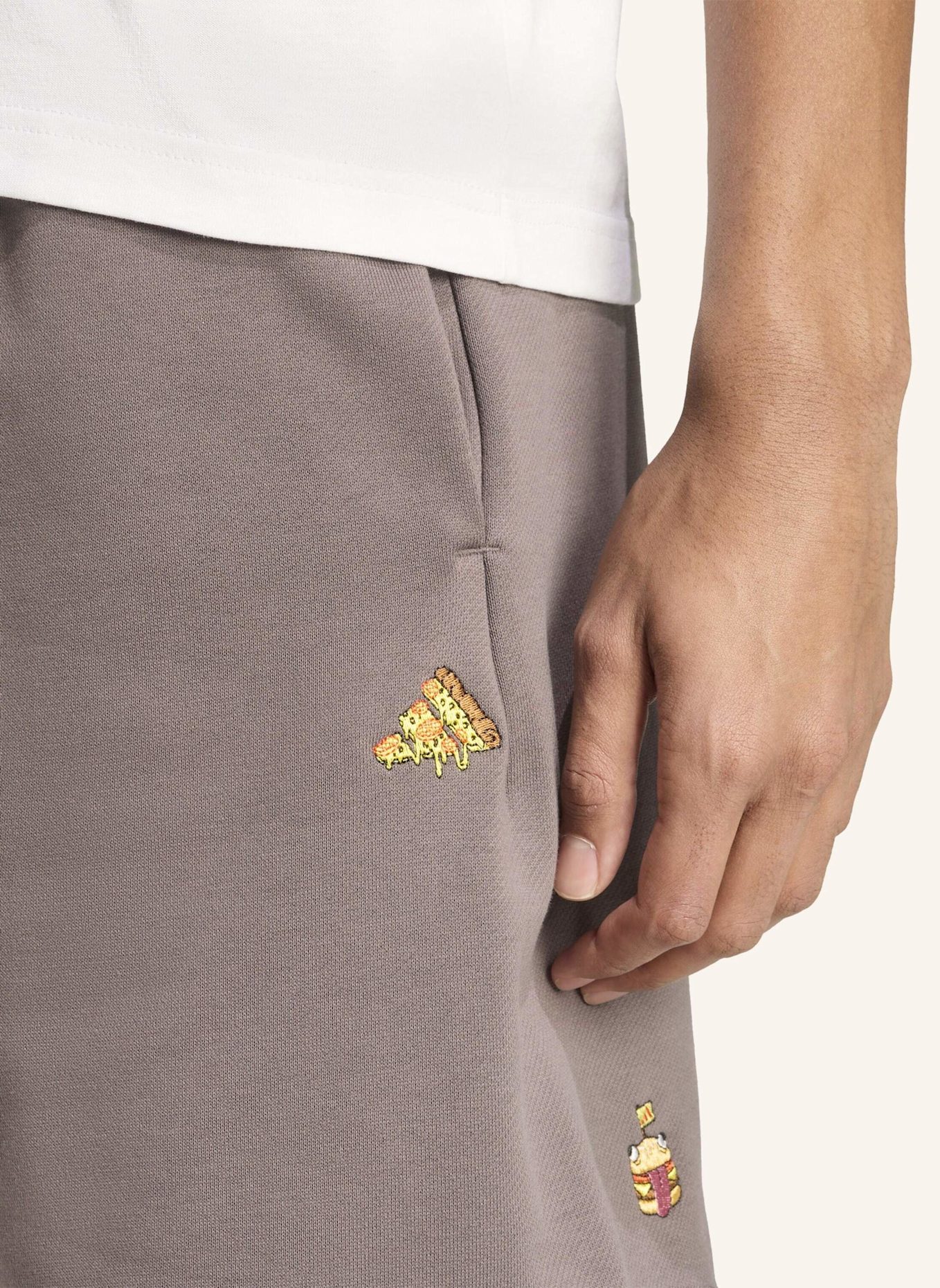 adidas ADIDAS X FORTNITE SHORTS: GRAU