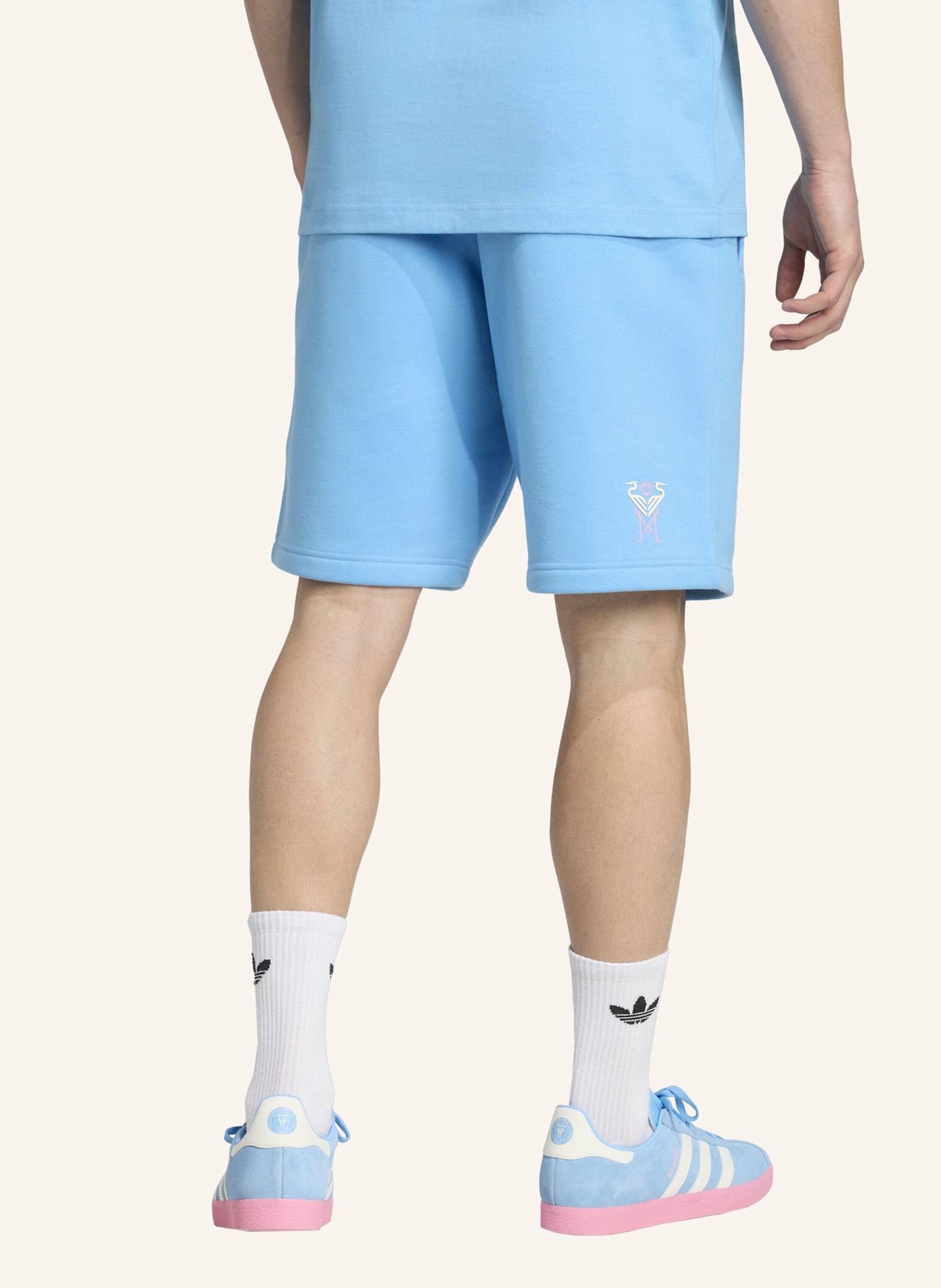 adidas Originals INTER MIAMI CF ADIDAS ORIGINALS TRAVEL SHORTS: BLAU/ WEISS