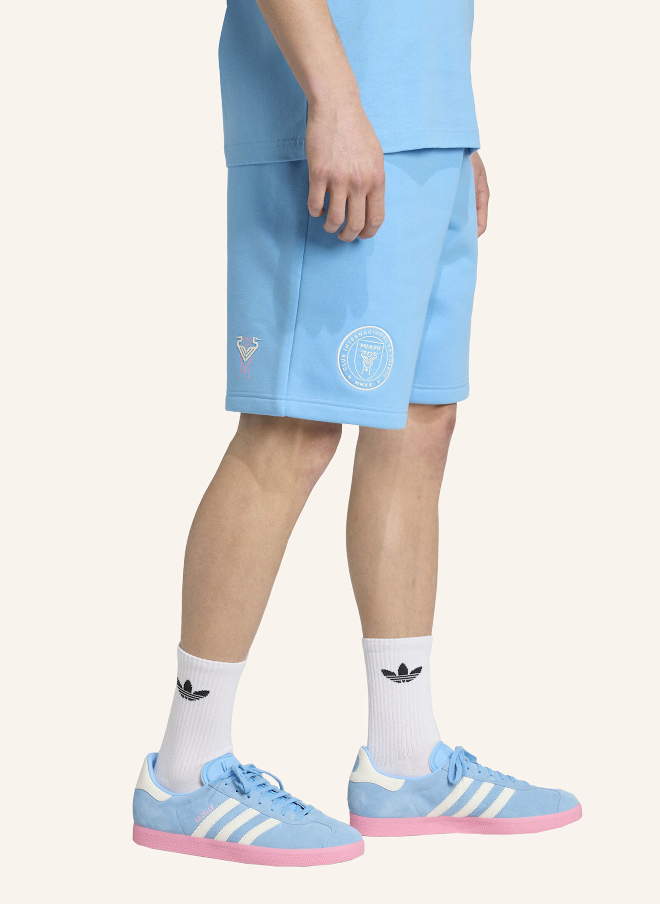 adidas Originals INTER MIAMI CF ADIDAS ORIGINALS TRAVEL SHORTS: BLAU/ WEISS