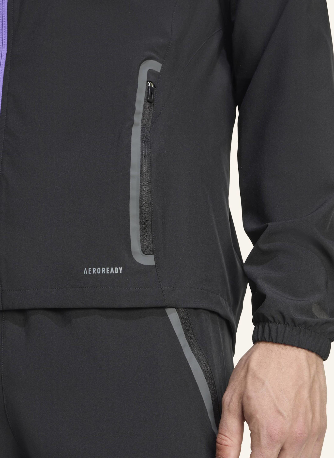 adidas MANCHESTER UNITED TIRO 25 COMPETITION VIS TECH TRAVEL JACKE: SCHWARZ