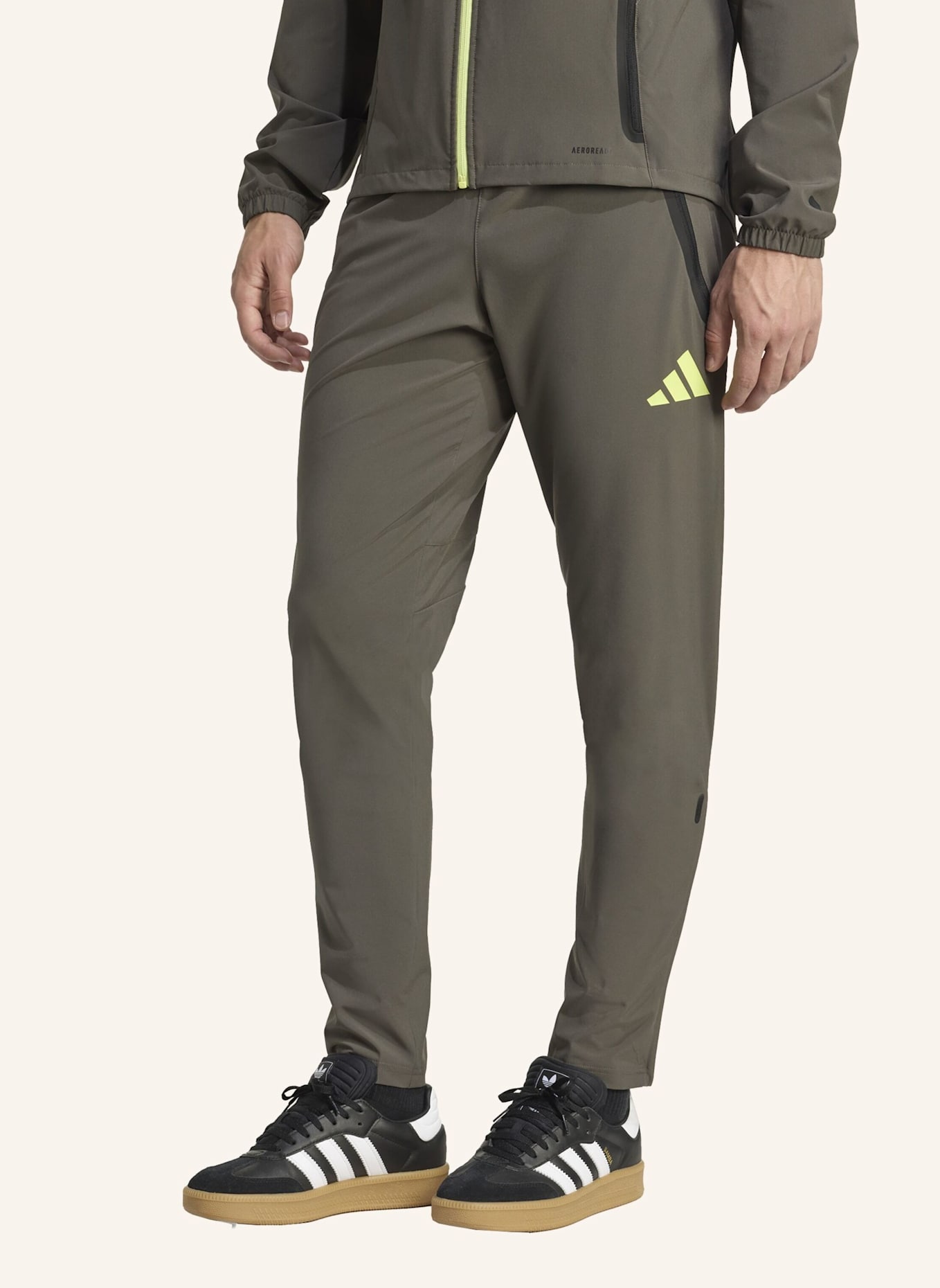 adidas REAL MADRID TIRO 25 COMPETITION VIS TECH TRAVEL HOSE: GRAU/ GELB