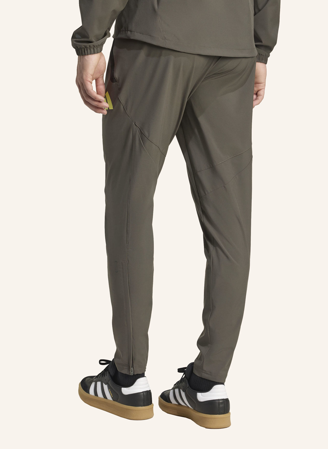 adidas REAL MADRID TIRO 25 COMPETITION VIS TECH TRAVEL HOSE: GRAU/ GELB