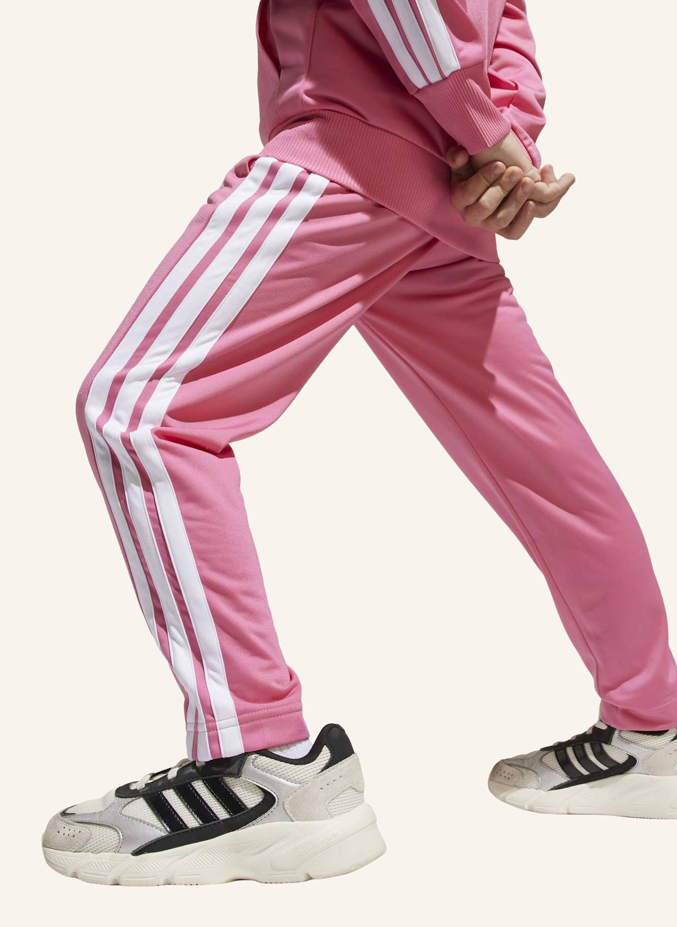 adidas SEASONAL ESSENTIALS TIBERIO 3-STREIFEN TRICOT KIDS TRAININGSANZUG: ROSA/ WEISS