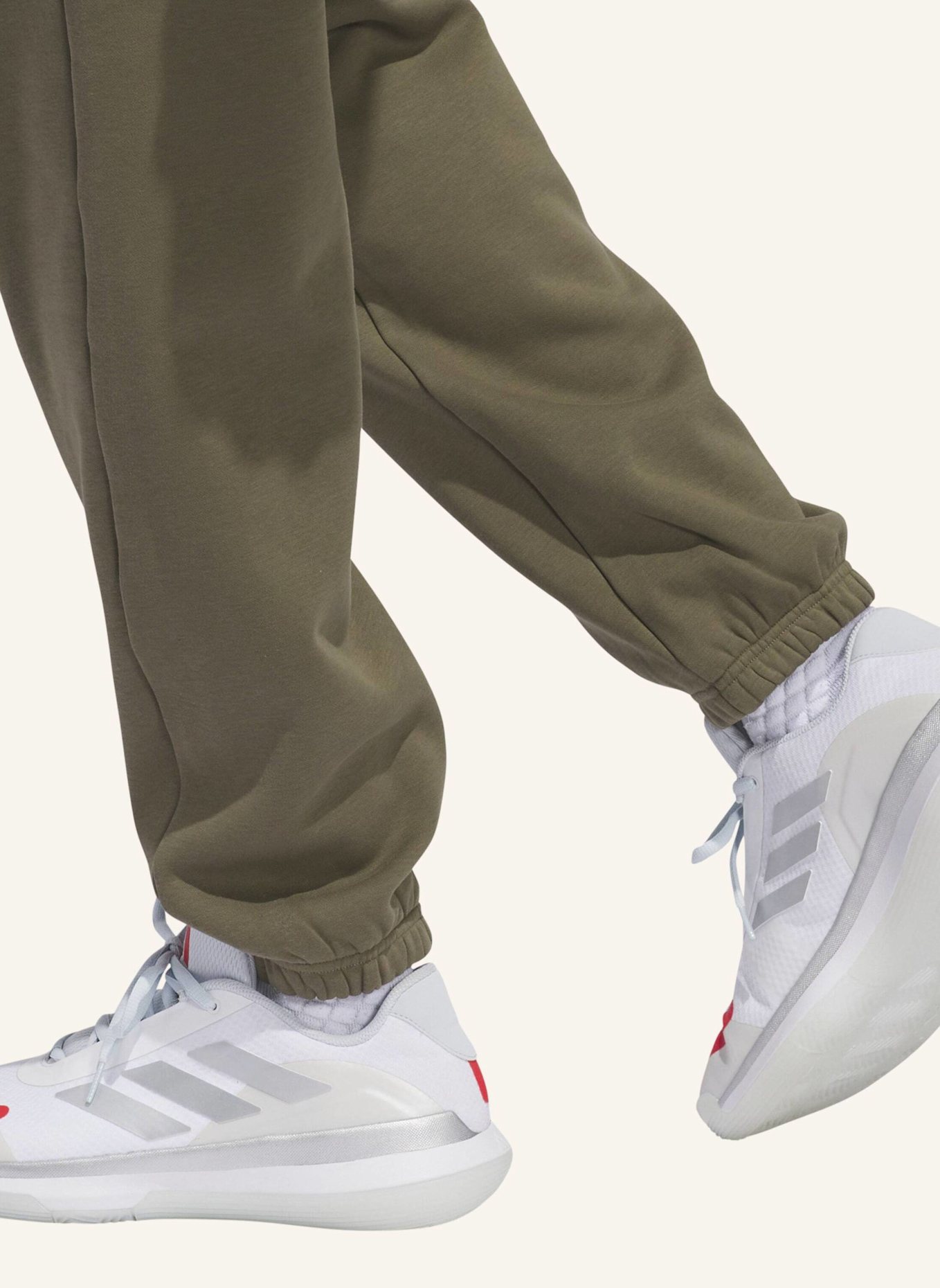 adidas ADIDAS BASKETBALL JOGGINGHOSE – GENDERNEUTRAL: GRÜN