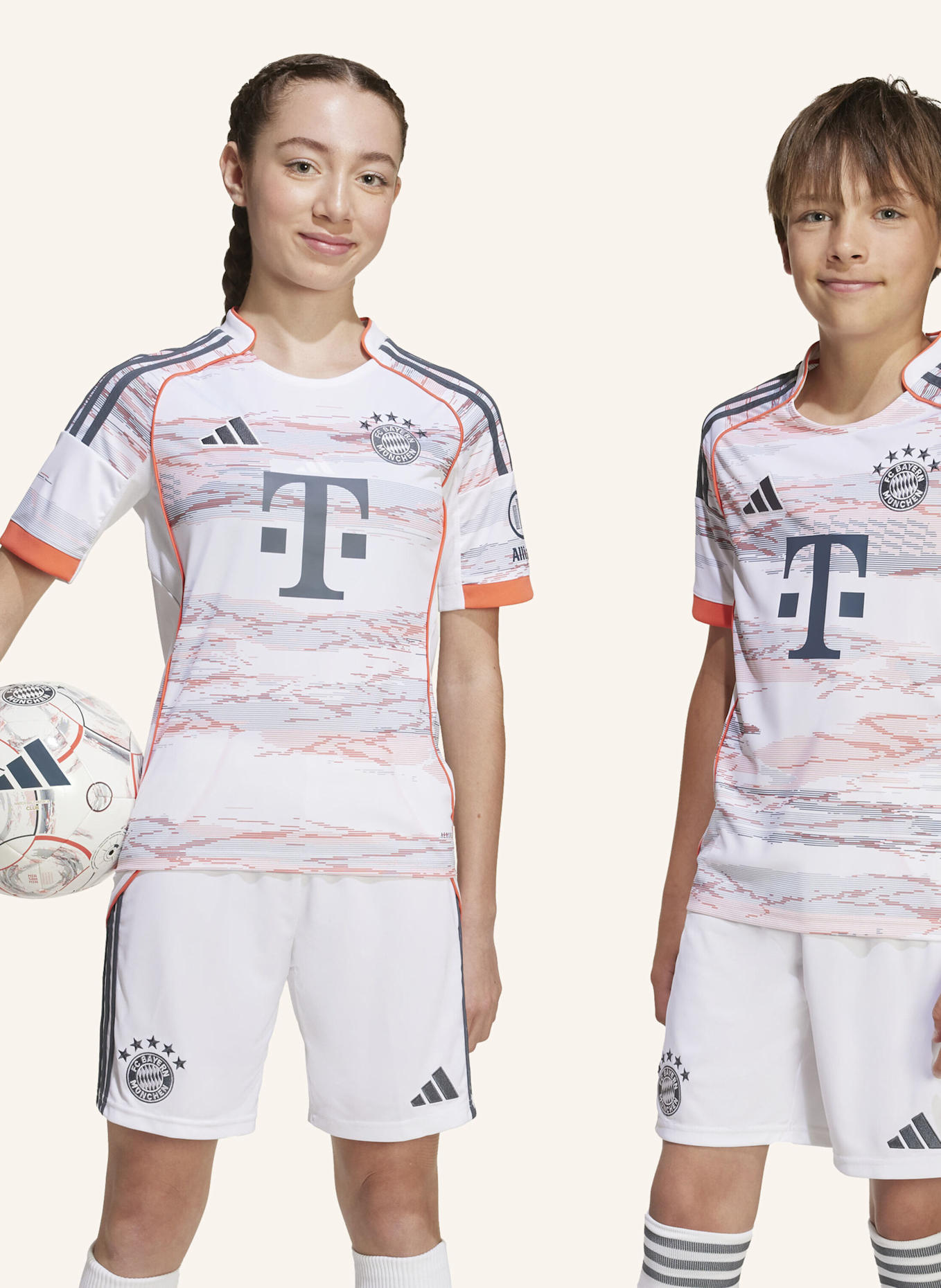 adidas FC BAYERN MÜNCHEN 25/26 KIDS AUSWÄRTSTRIKOT: WEISS