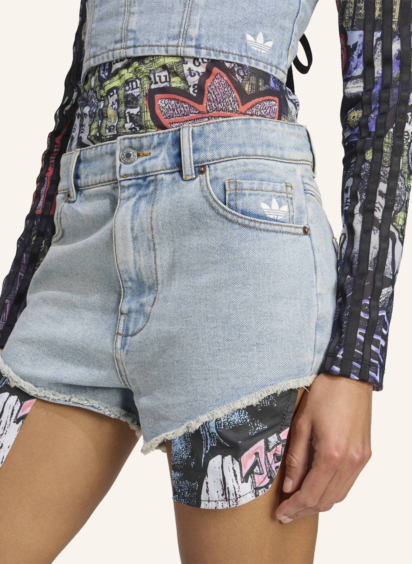 adidas Originals ADIDAS X JEREMY SCOTT JEANS-SHORTS: BLAU