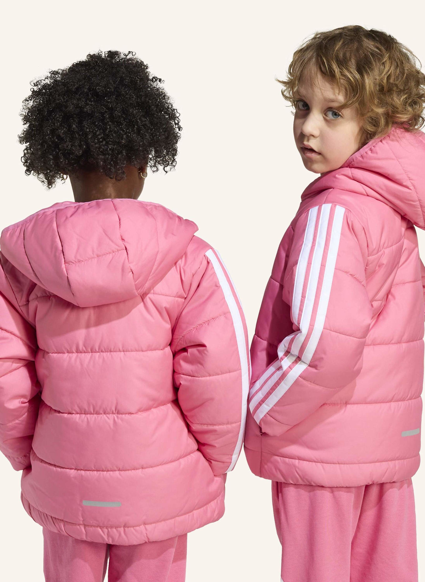 adidas ESSENTIALS 3-STREIFEN GEFÜTTERTE KINDERJACKE: ROSA/ WEISS