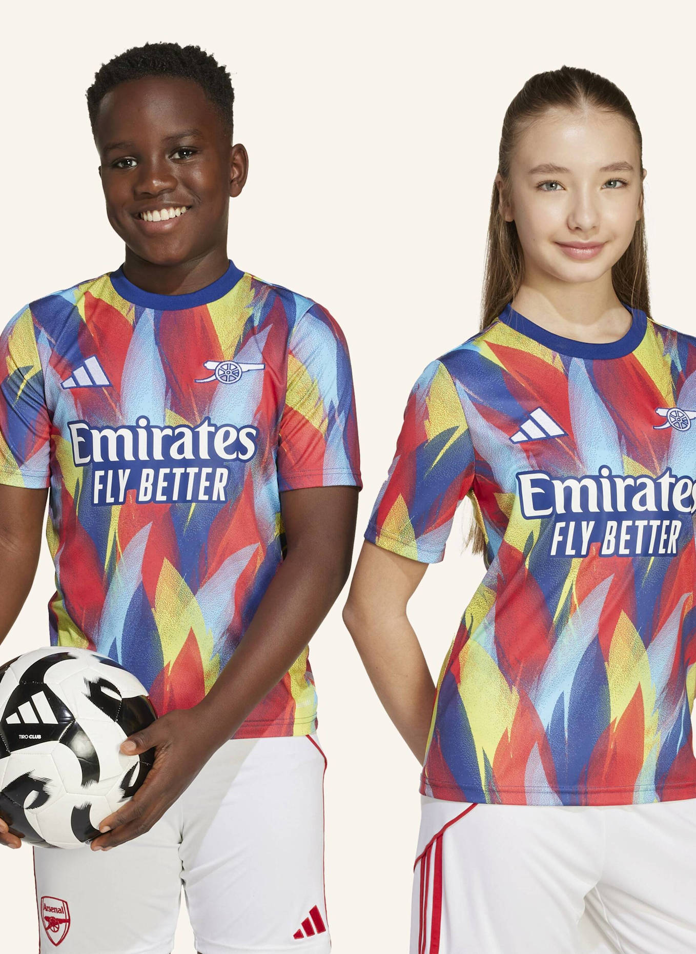 adidas ARSENAL 25/26 PRE-MATCH-SHIRT: BLAU/ ROT/ GELB