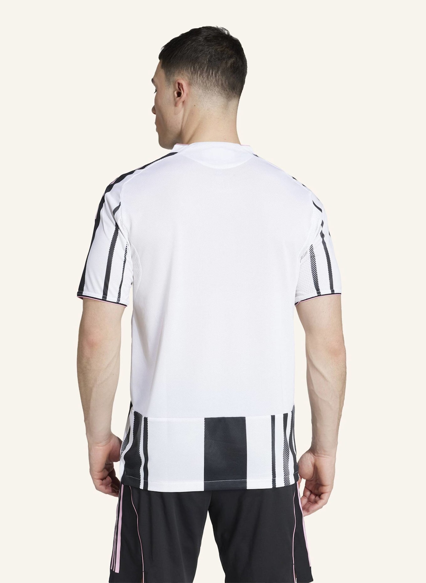 adidas JUVENTUS TURIN 25/26 HEIMTRIKOT AUTHENTIC: WEISS/ SCHWARZ