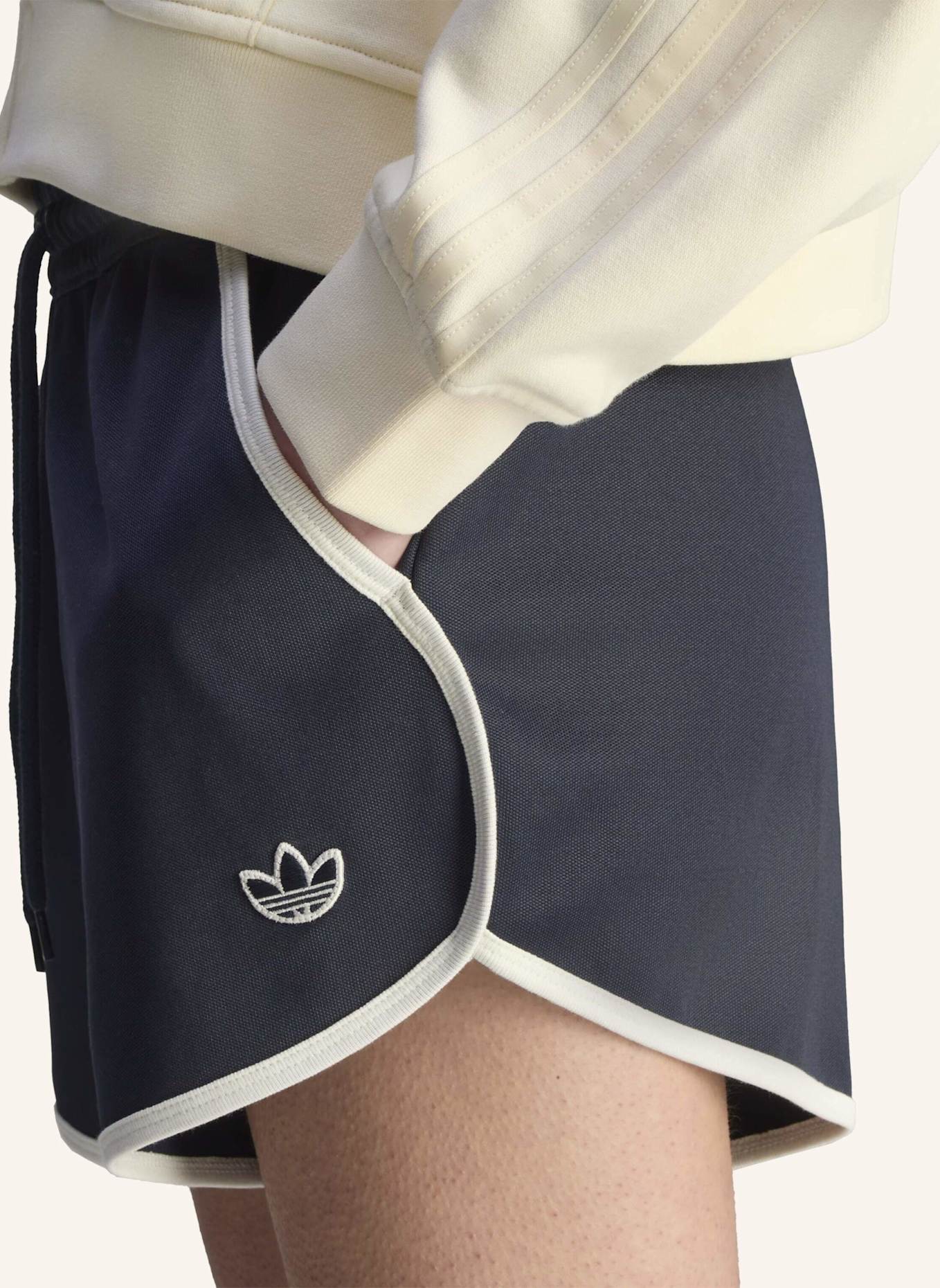 adidas Originals SPORTY & RICH SHORTS: BLAU