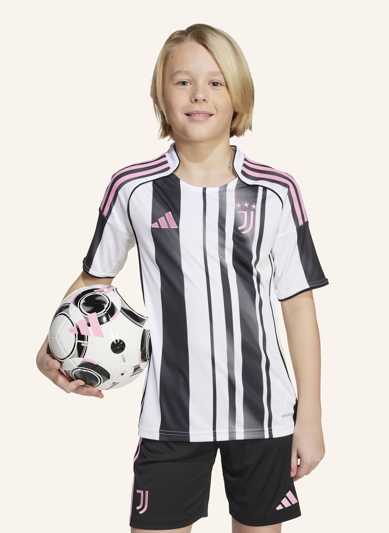 adidas JUVENTUS TURIN 25/26 KIDS HEIMTRIKOT: WEISS/ SCHWARZ