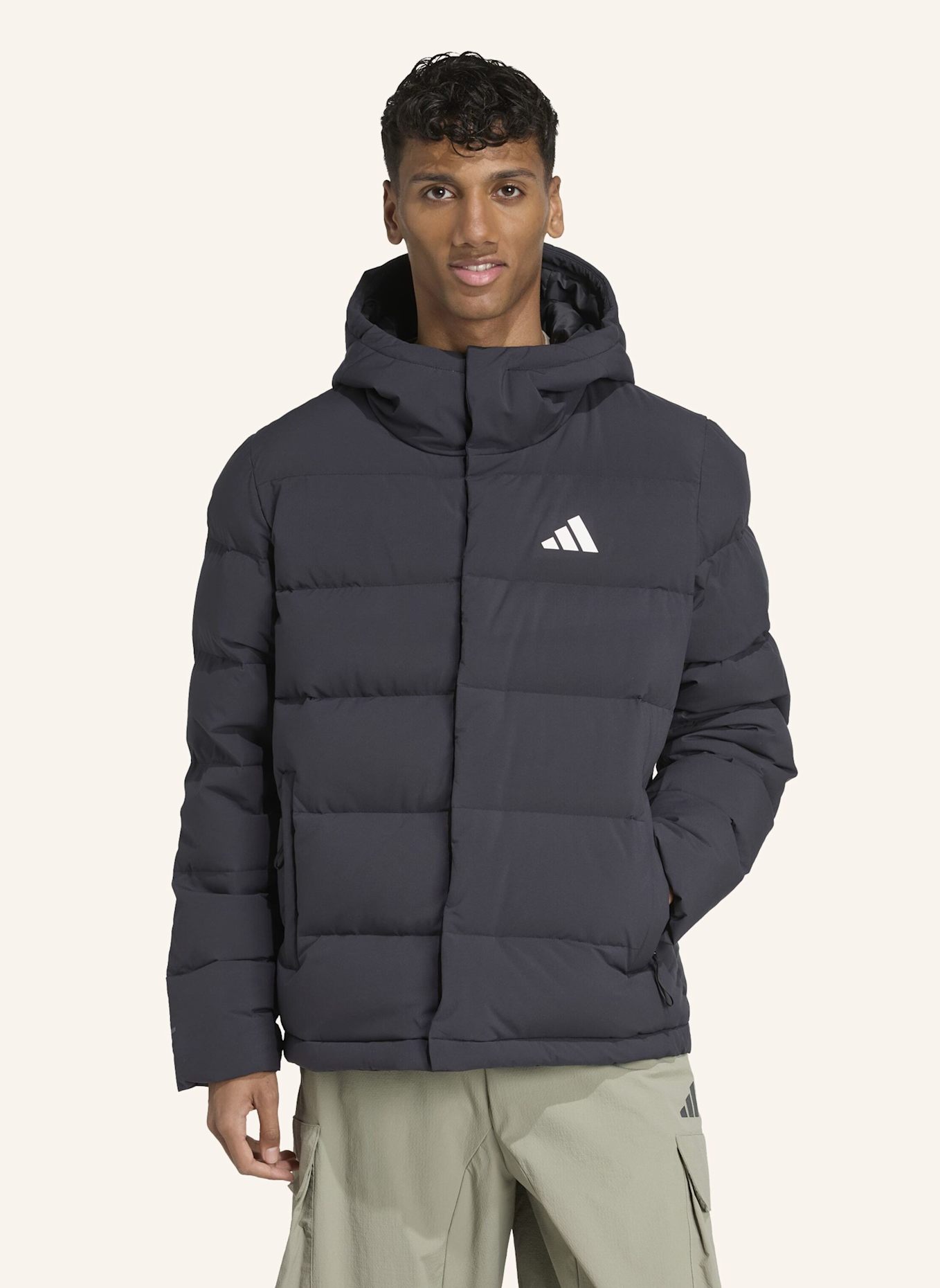 adidas HELIONIC CLIMAWARM DAUNENJACKE MIT KAPUZE: SCHWARZ