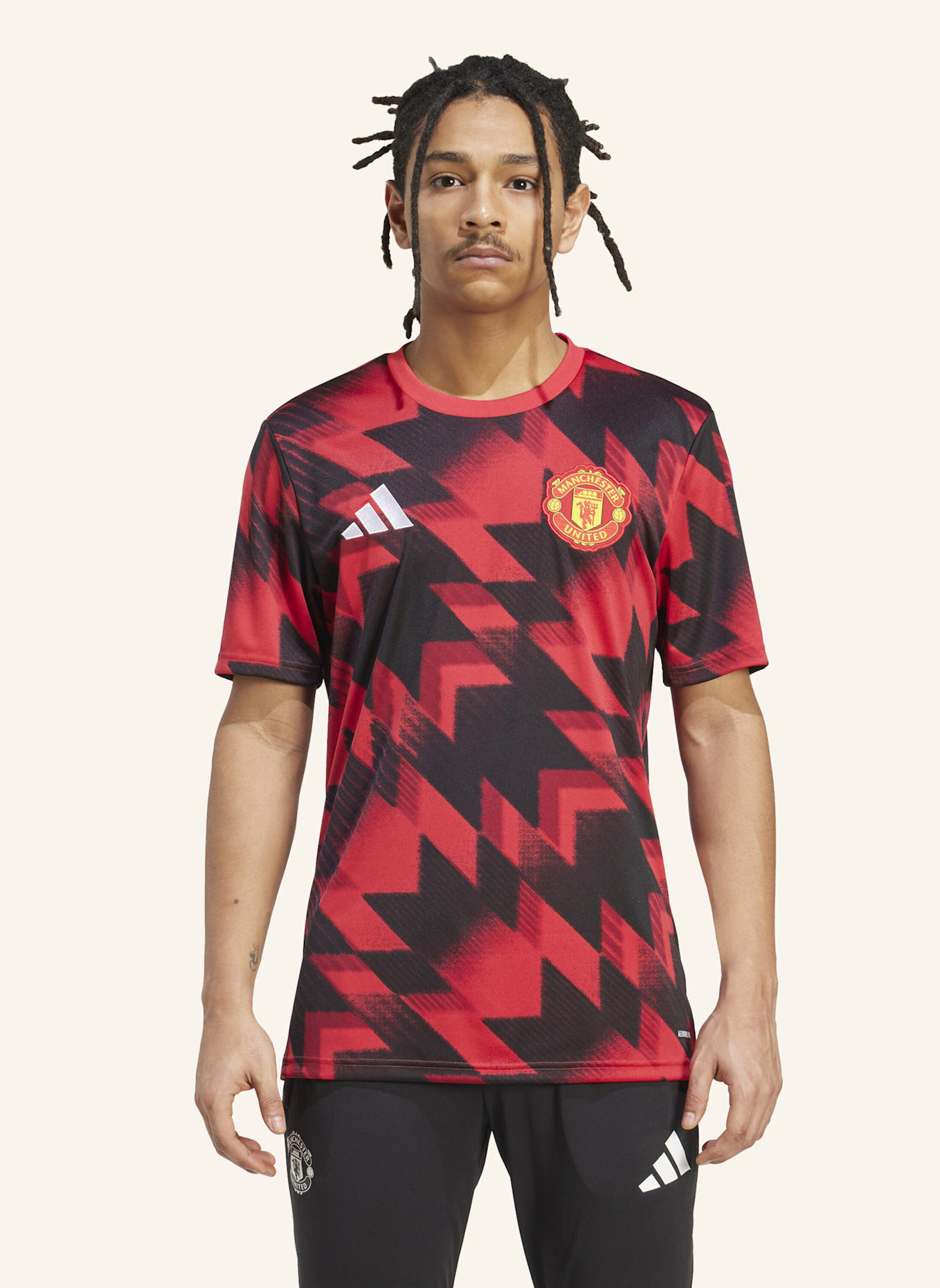 adidas MANCHESTER UNITED 25/26 PRE-MATCH SHIRT: ROT
