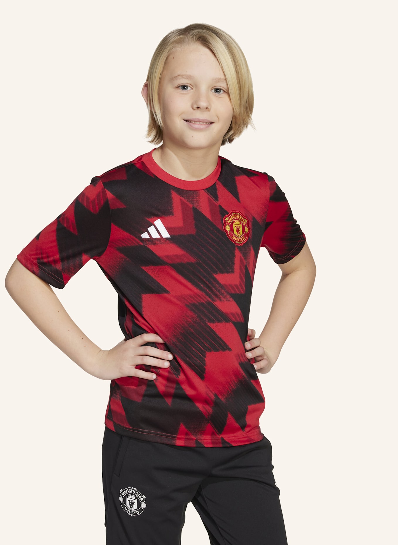 adidas MANCHESTER UNITED 25/26 PRE-MATCH KIDS SHIRT: ROT