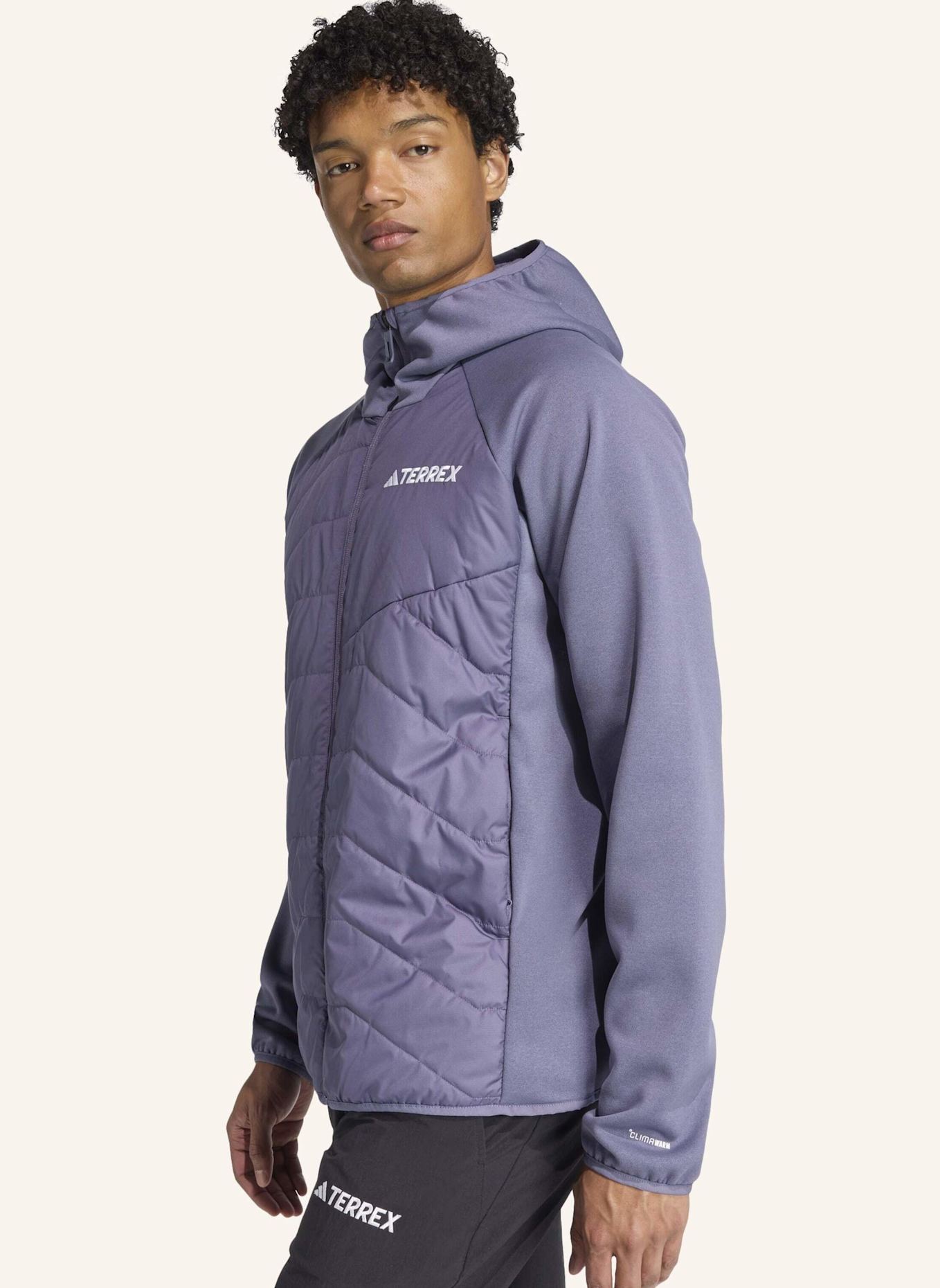 adidas TERREX TERREX MULTI CLIMAWARM ISOLIERENDE HYBRID-KAPUZENJACKE: LILA