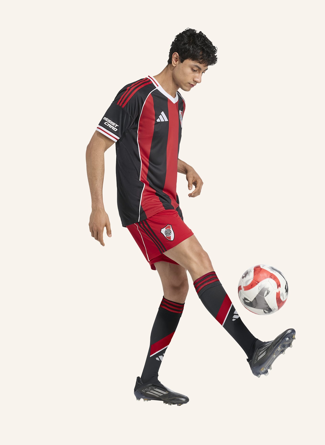 adidas RIVER PLATE 25/26 AUSWÄRTSTRIKOT: SCHWARZ/ ROT