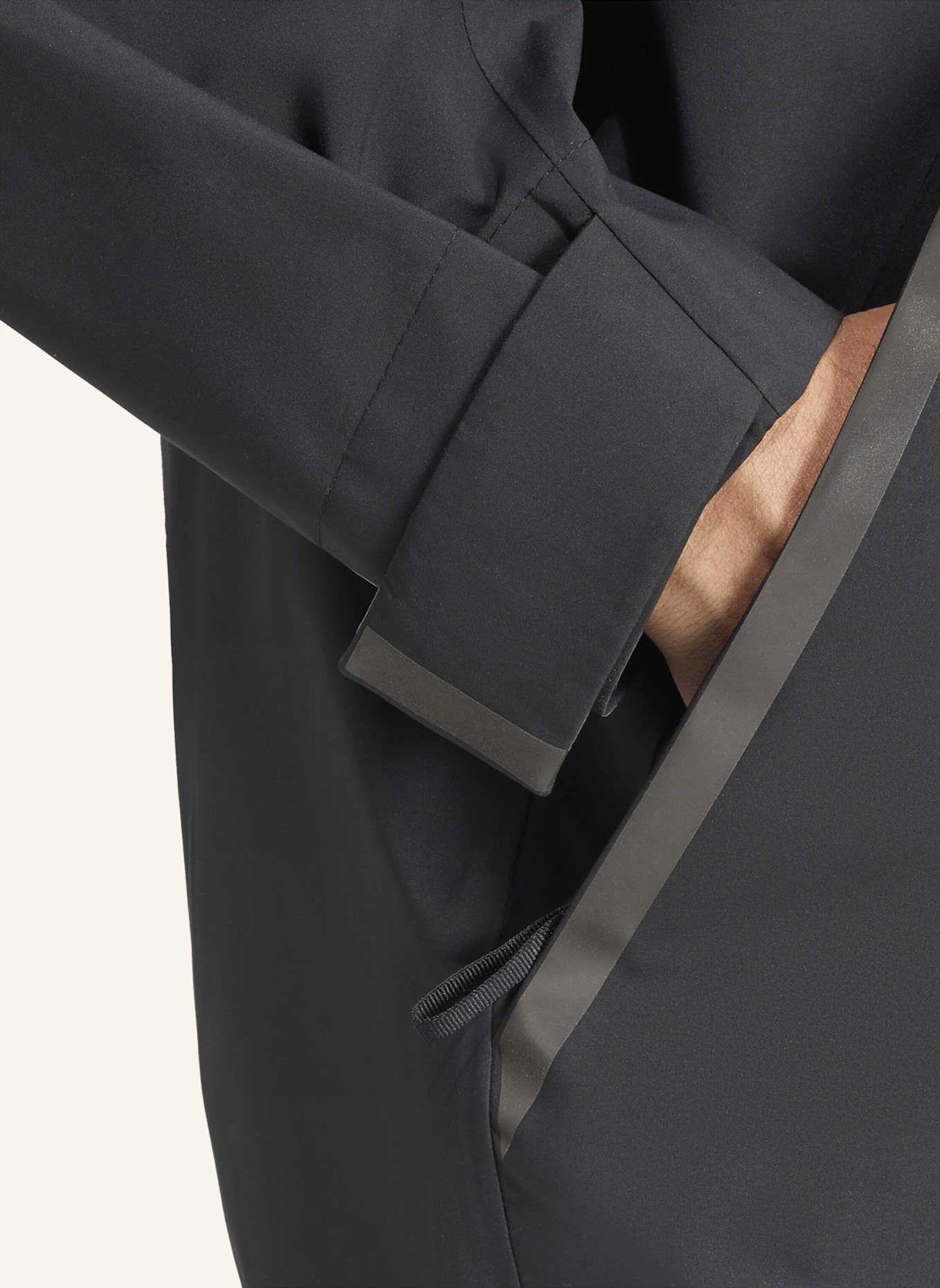 adidas MYSHELTER CLIMAPROOF REGENJACKE: SCHWARZ