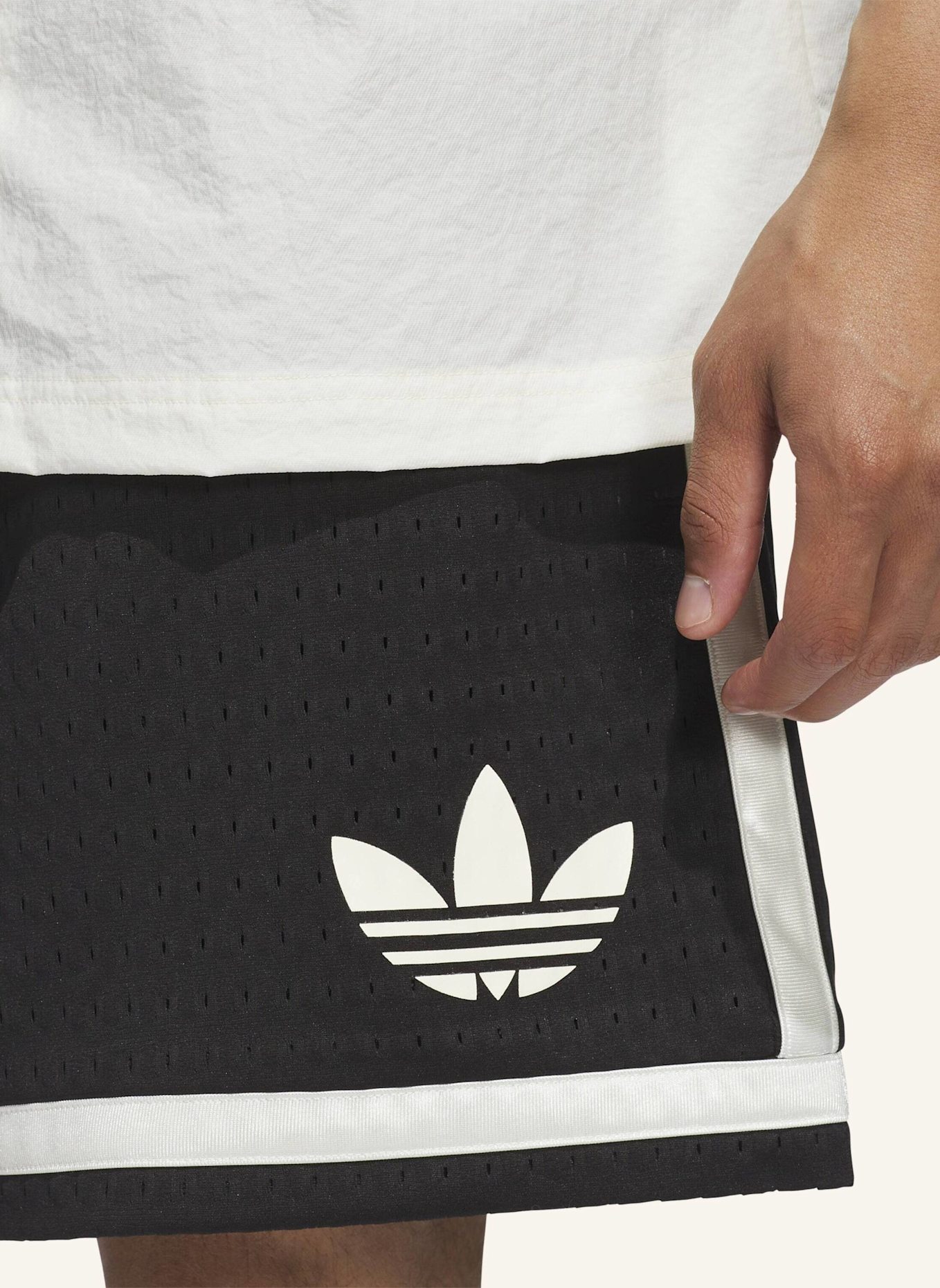 adidas Trainingsshorts ORIGINALS BASKETBALL: SCHWARZ/ WEISS
