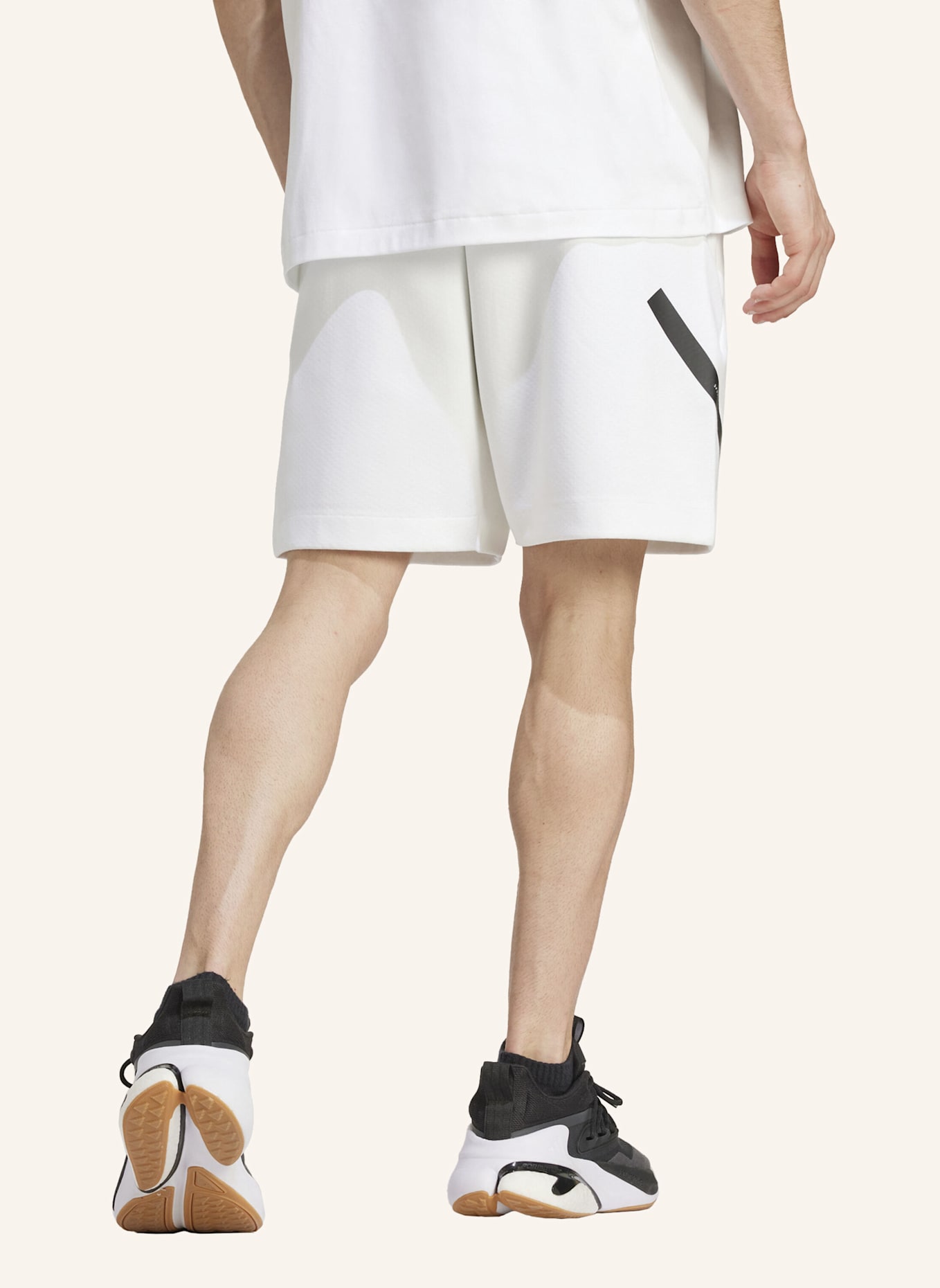 adidas Sweatshorts Z.N.E.: WEISS