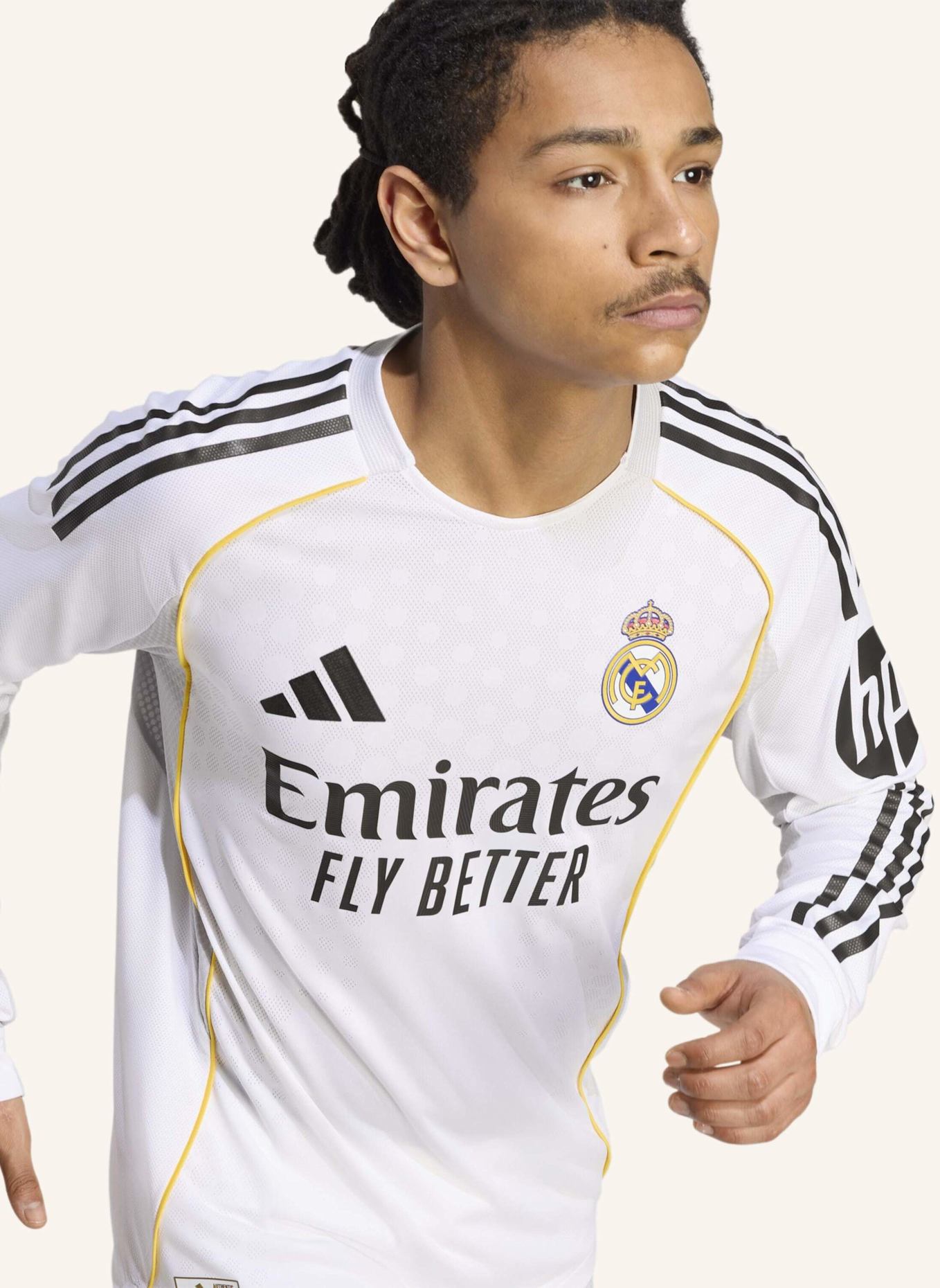 adidas REAL MADRID 25/26 LONG SLEEVE HEIMTRIKOT AUTHENTIC: WEISS