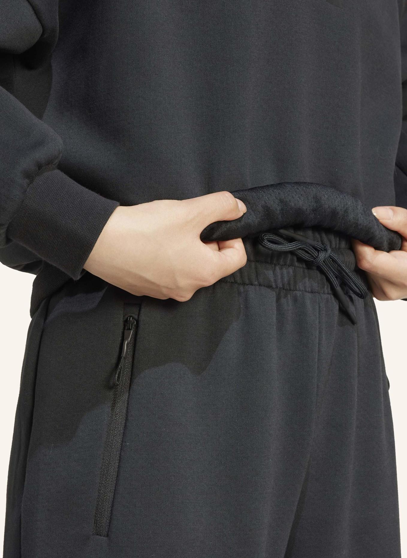 adidas ADIDAS Z.N.E. SWEATSHIRT: SCHWARZ